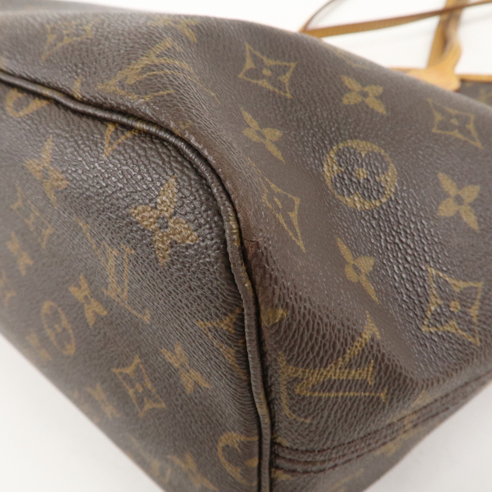 Louis Vuitton Monogram Neverfull MM Tote Bag Brown M40156