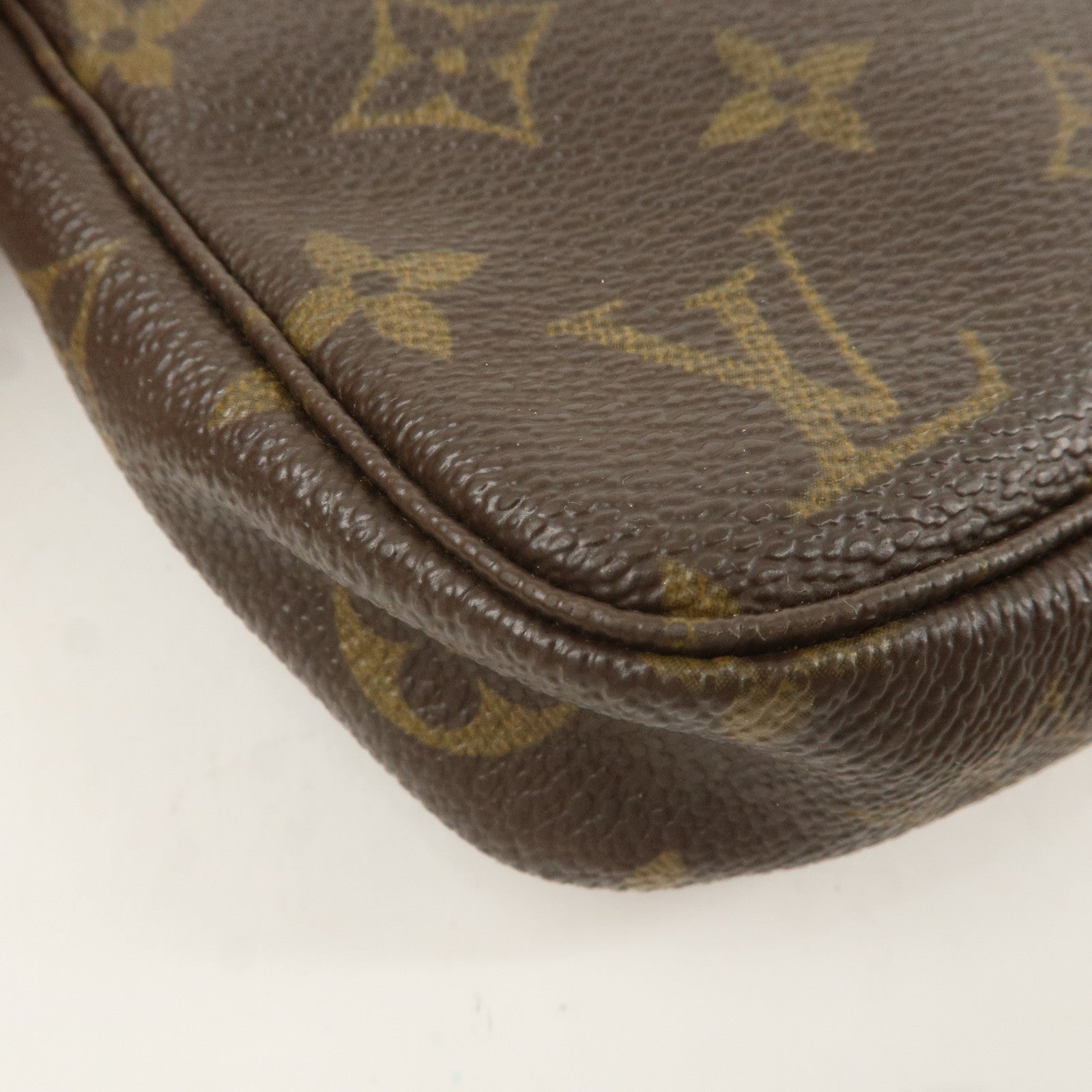 Louis Vuitton Monogram Pochette Accessoires Pouch M51980