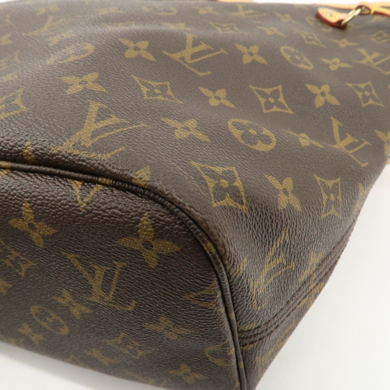 Louis Vuitton Monogram Neverfull MM Tote Bag Brown M40156