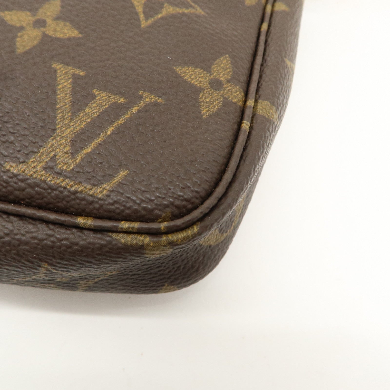 Louis Vuitton Monogram Pochette Accessoires Pouch M51980