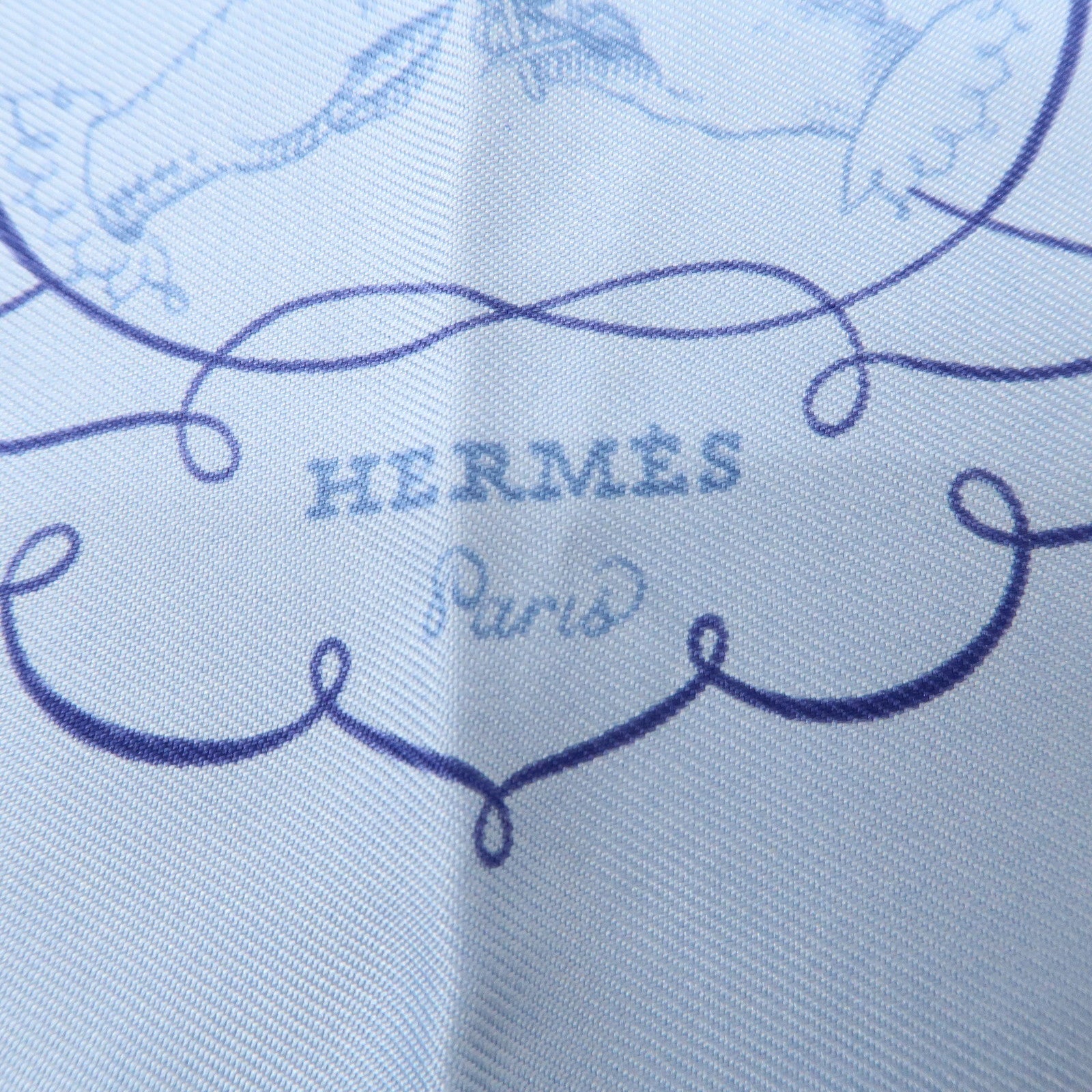 HERMES Carre 42 Silk 100% Scarf L
ART D
ECRIRE Light Blue Used