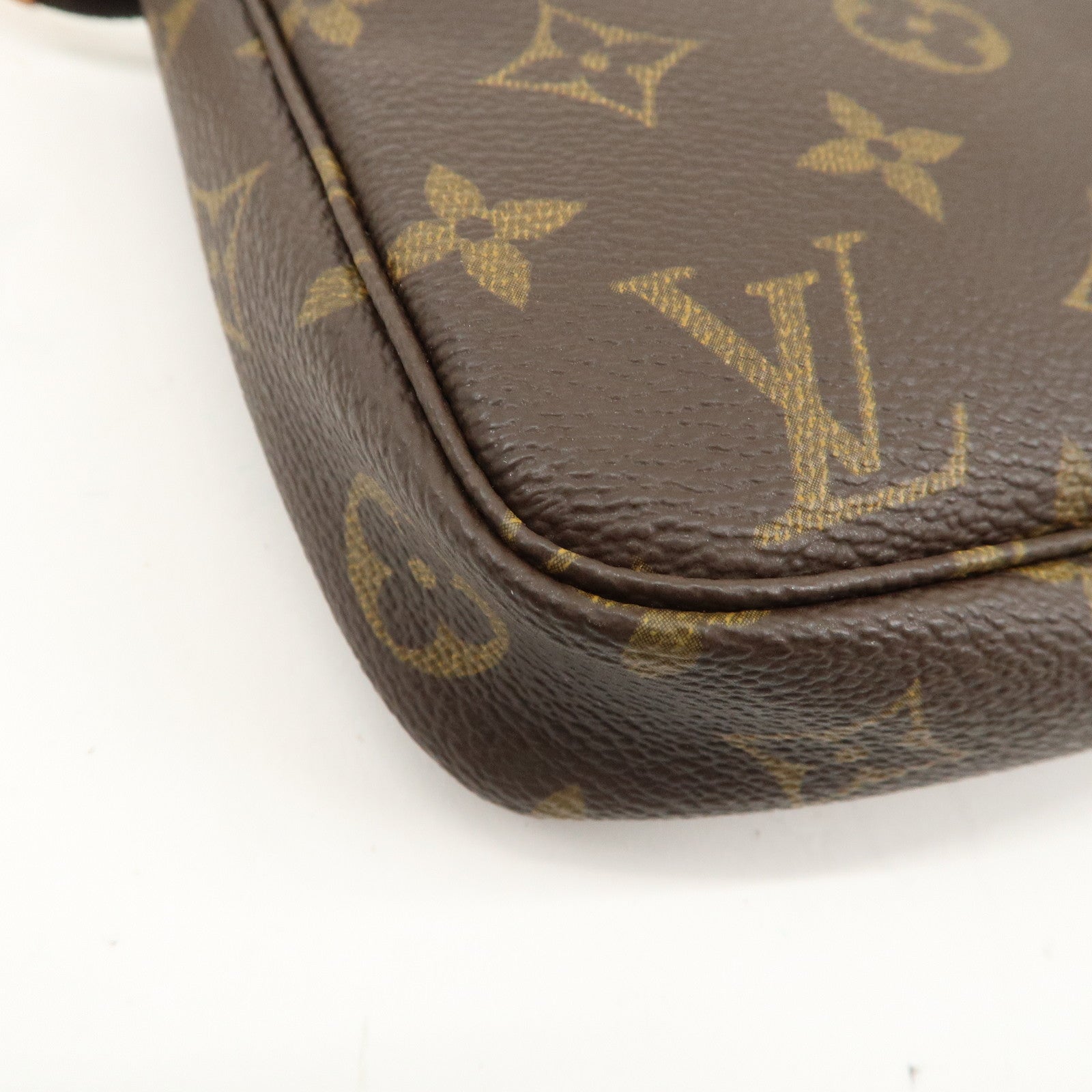 Louis Vuitton Monogram Pochette Accessoires Pouch M51980