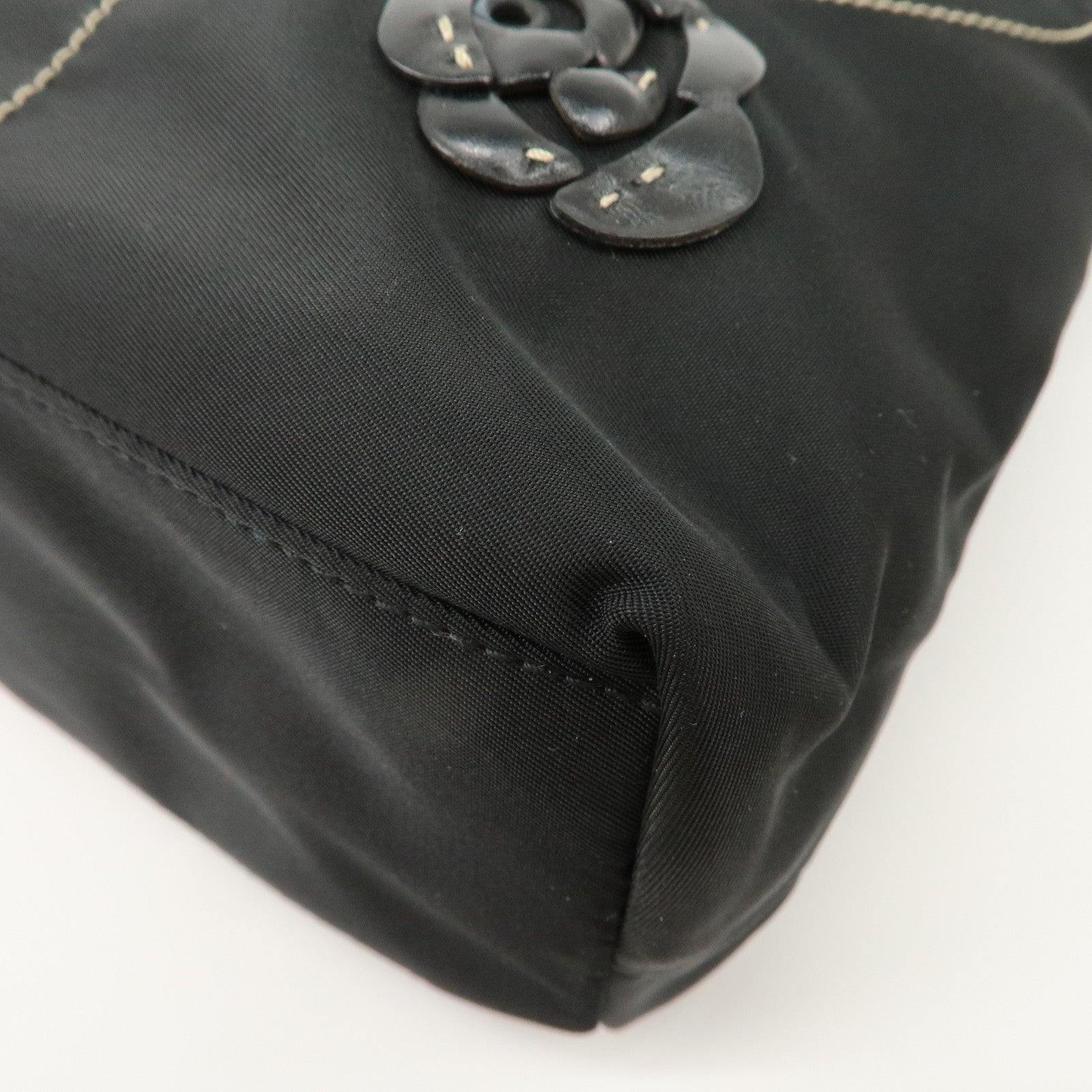 PRADA Traiangle Logo Nylon Leather Flower Tote Bag Black B11033 Used