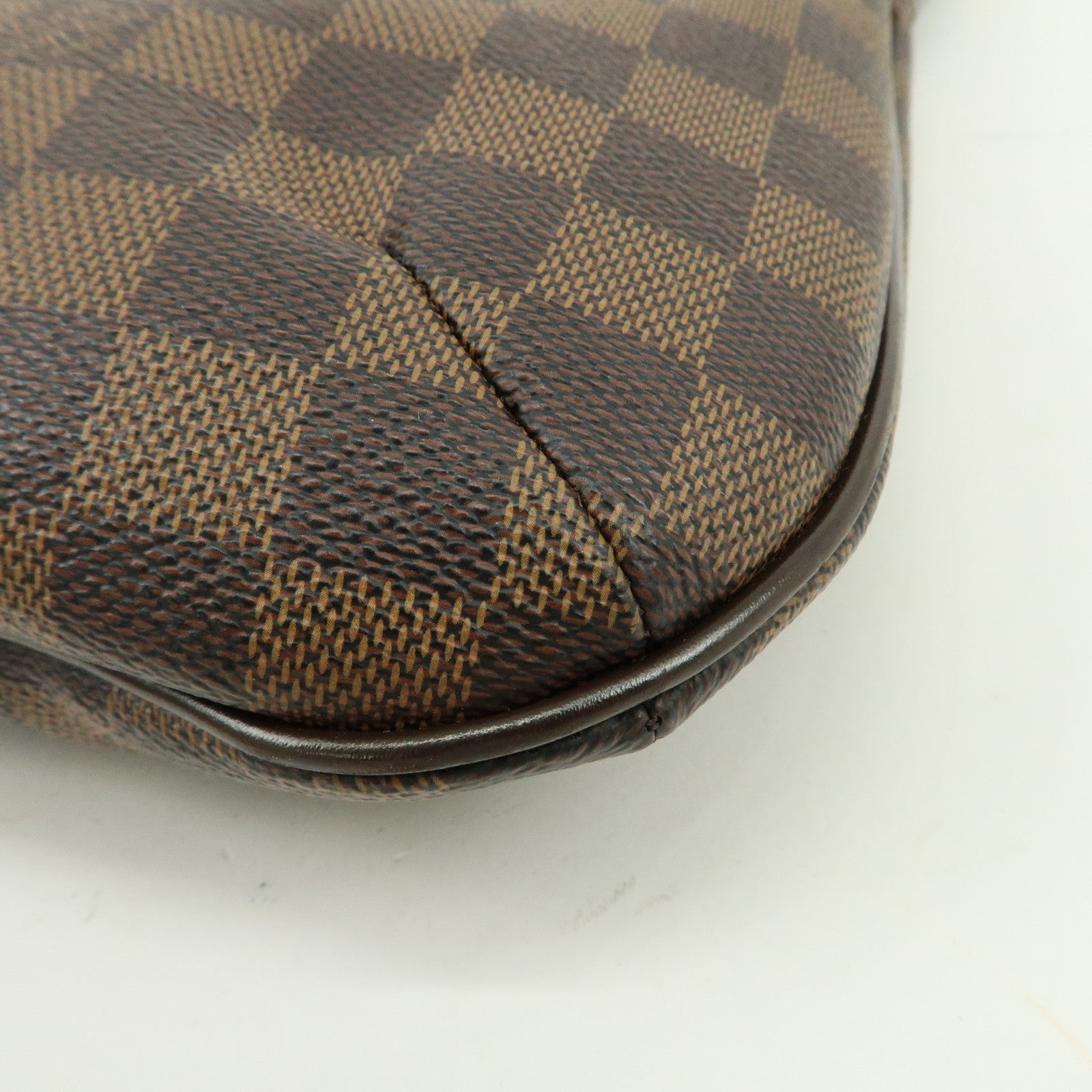 Louis Vuitton Damier Bloomsbury PM Shoulder Bag N42251