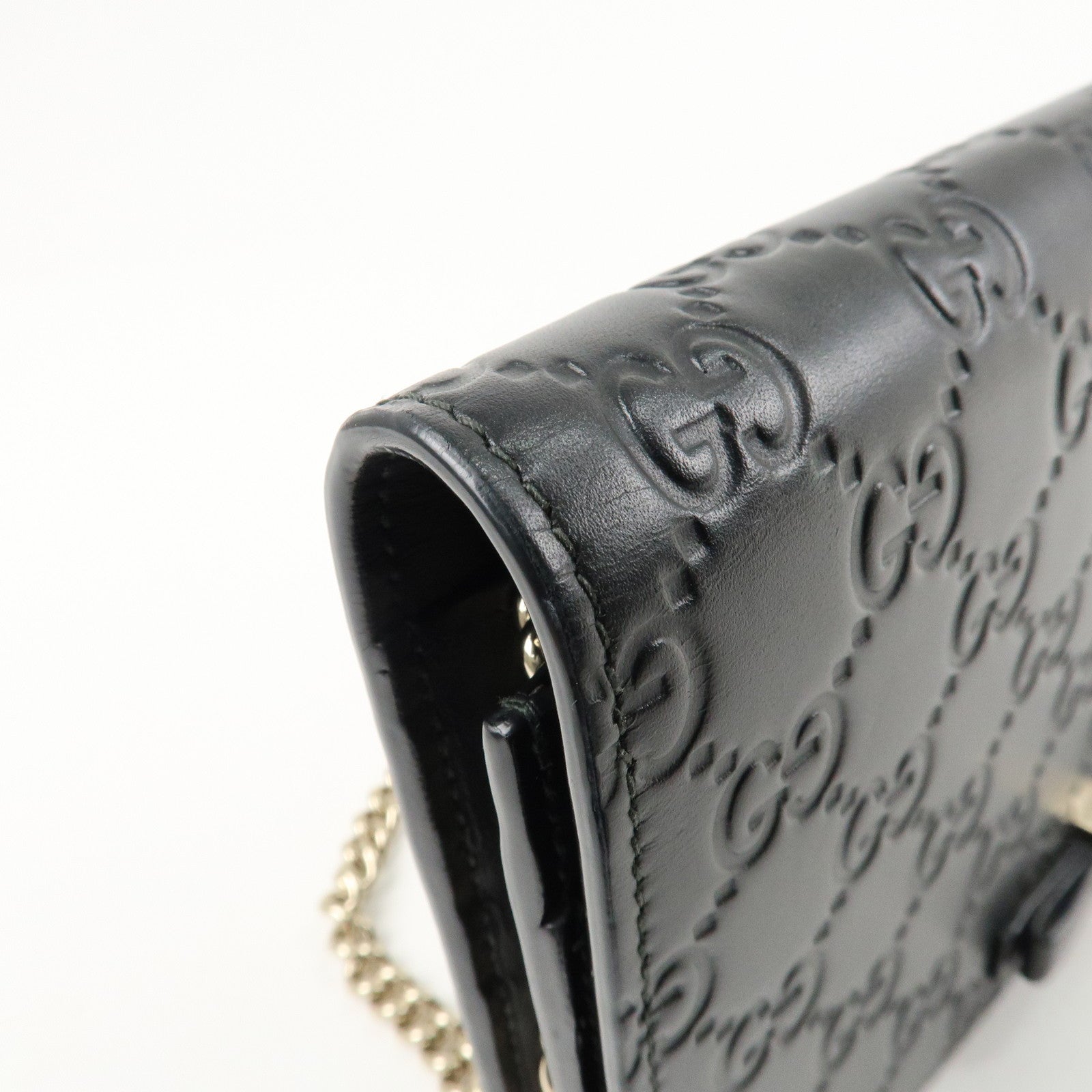 GUCCI Guccissima Leather Chain Wallet Black 431408 Used