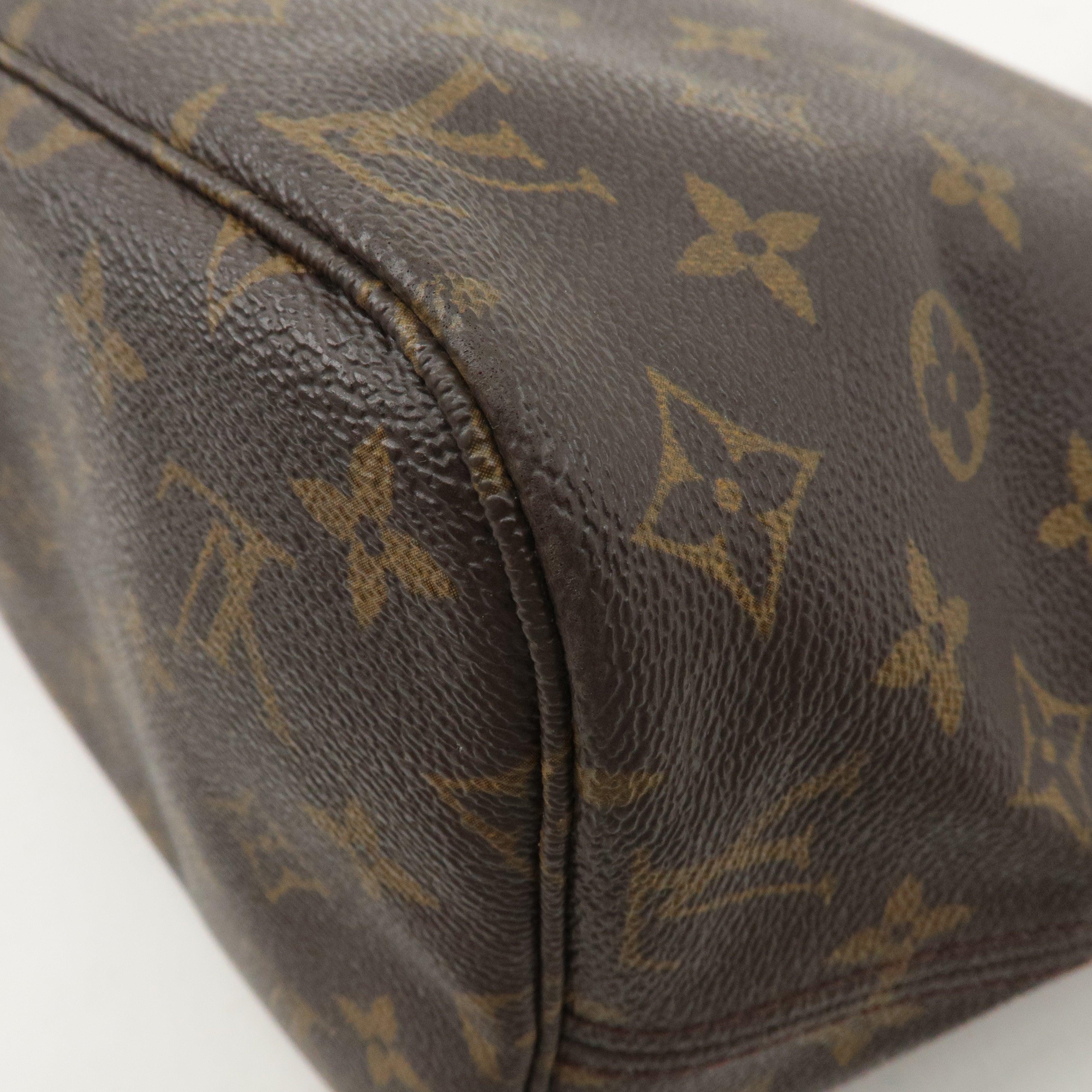 Louis Vuitton Monogram Neverfull MM Tote Bag Brown M40156