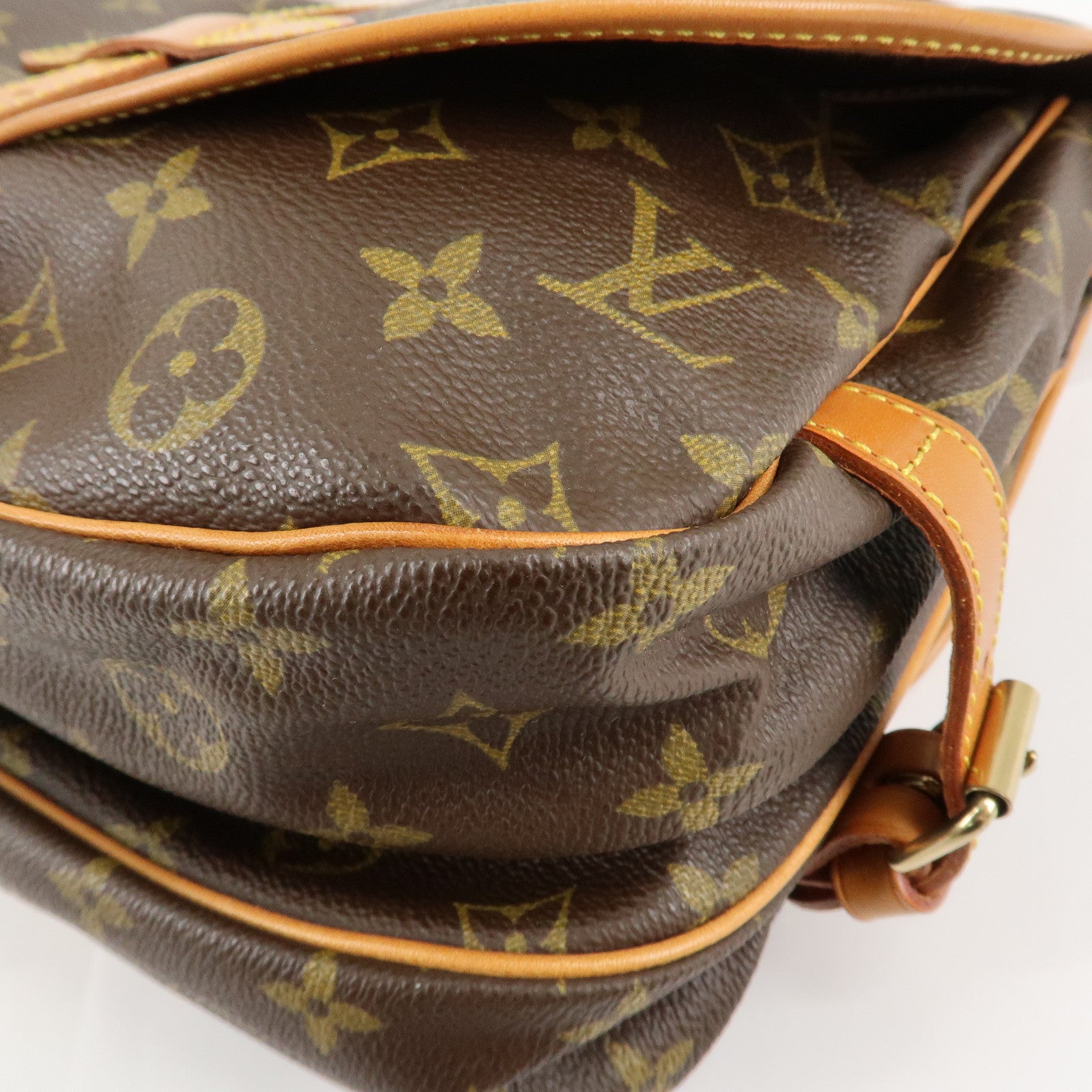 Louis Vuitton Monogram Saumur 30 Crossbody Bag Brown M42256 Used