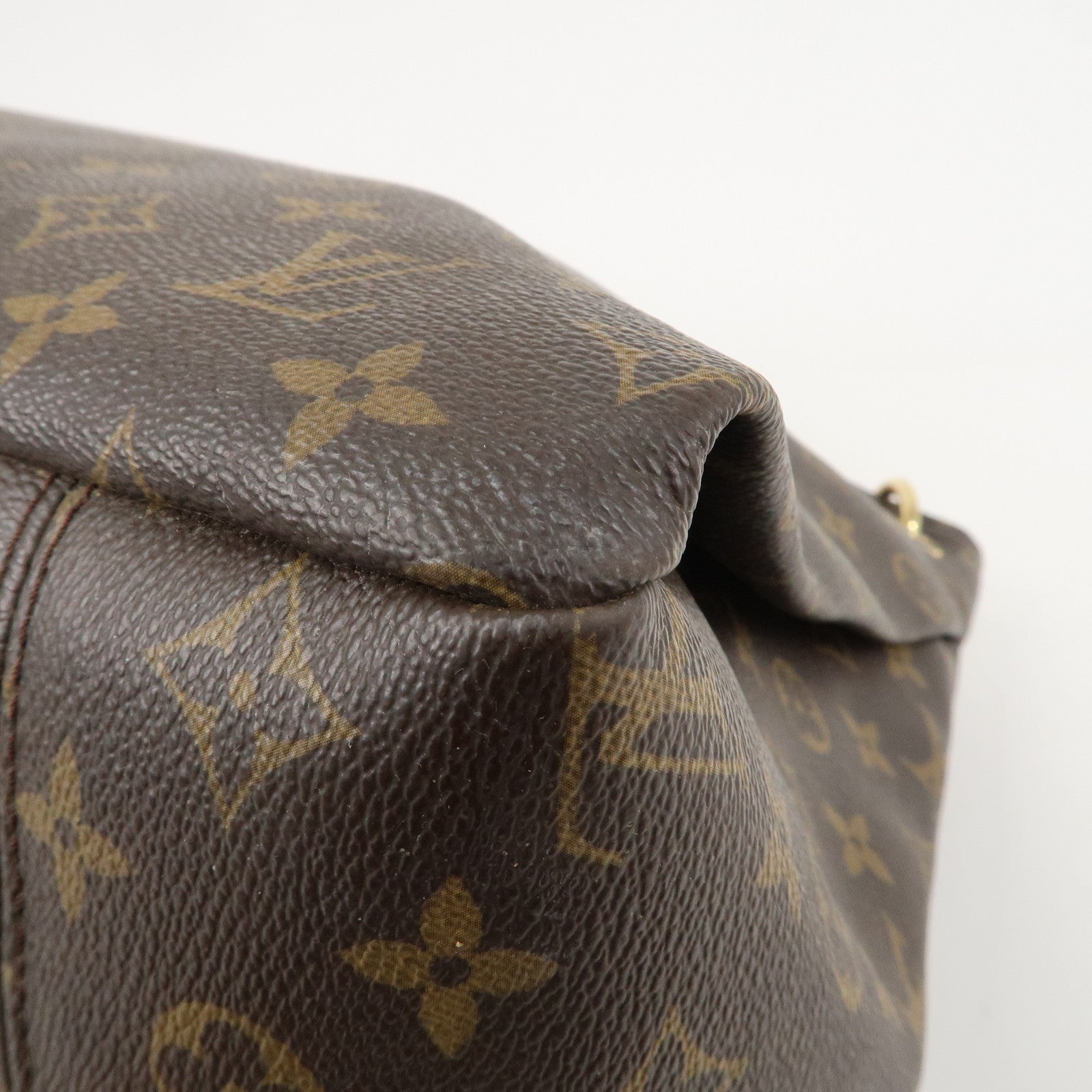 Louis Vuitton Monogram Artsy MM Shoulder Bag Brown M40249