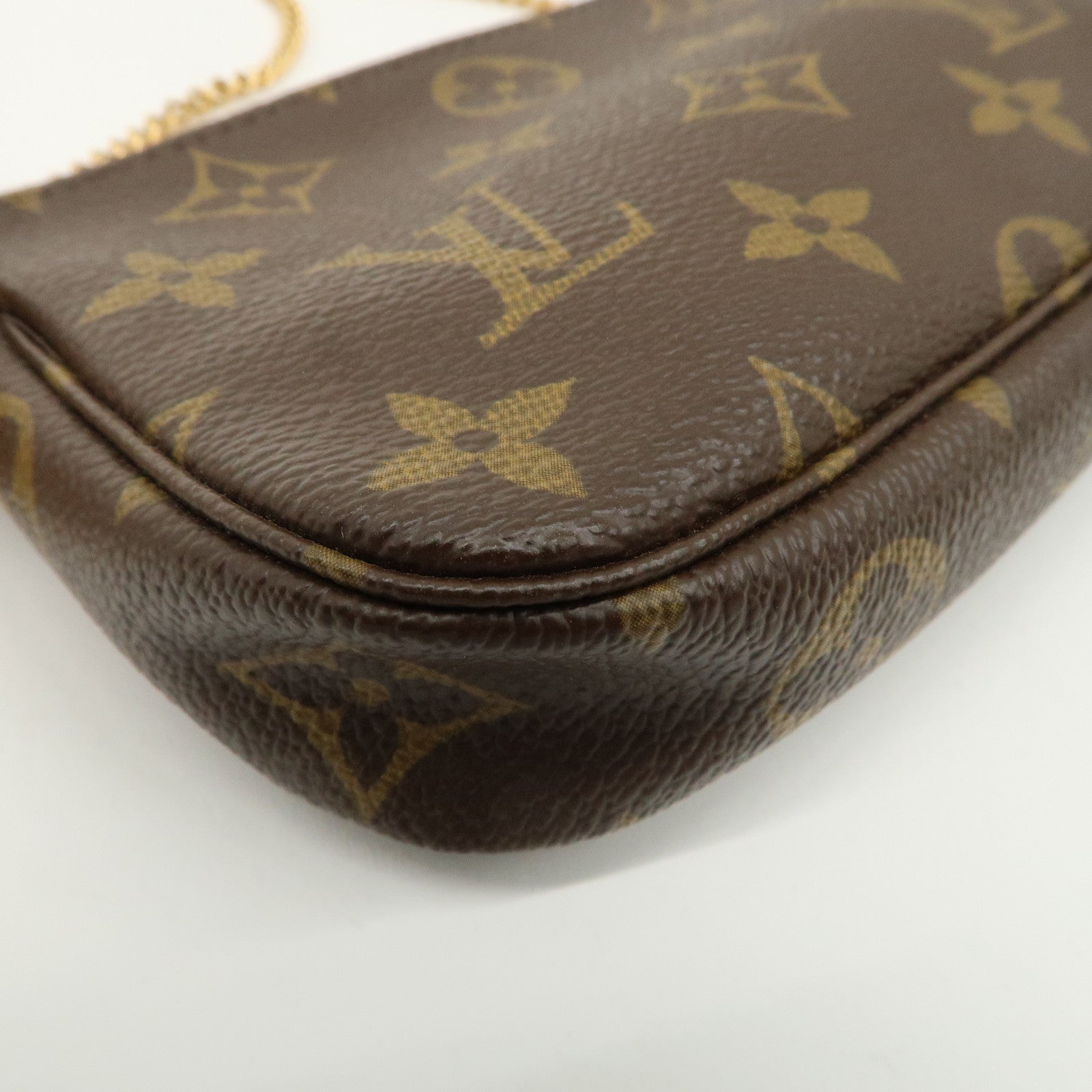 Louis Vuitton Monogram Mini Pochette Accessoires Pouch M58009