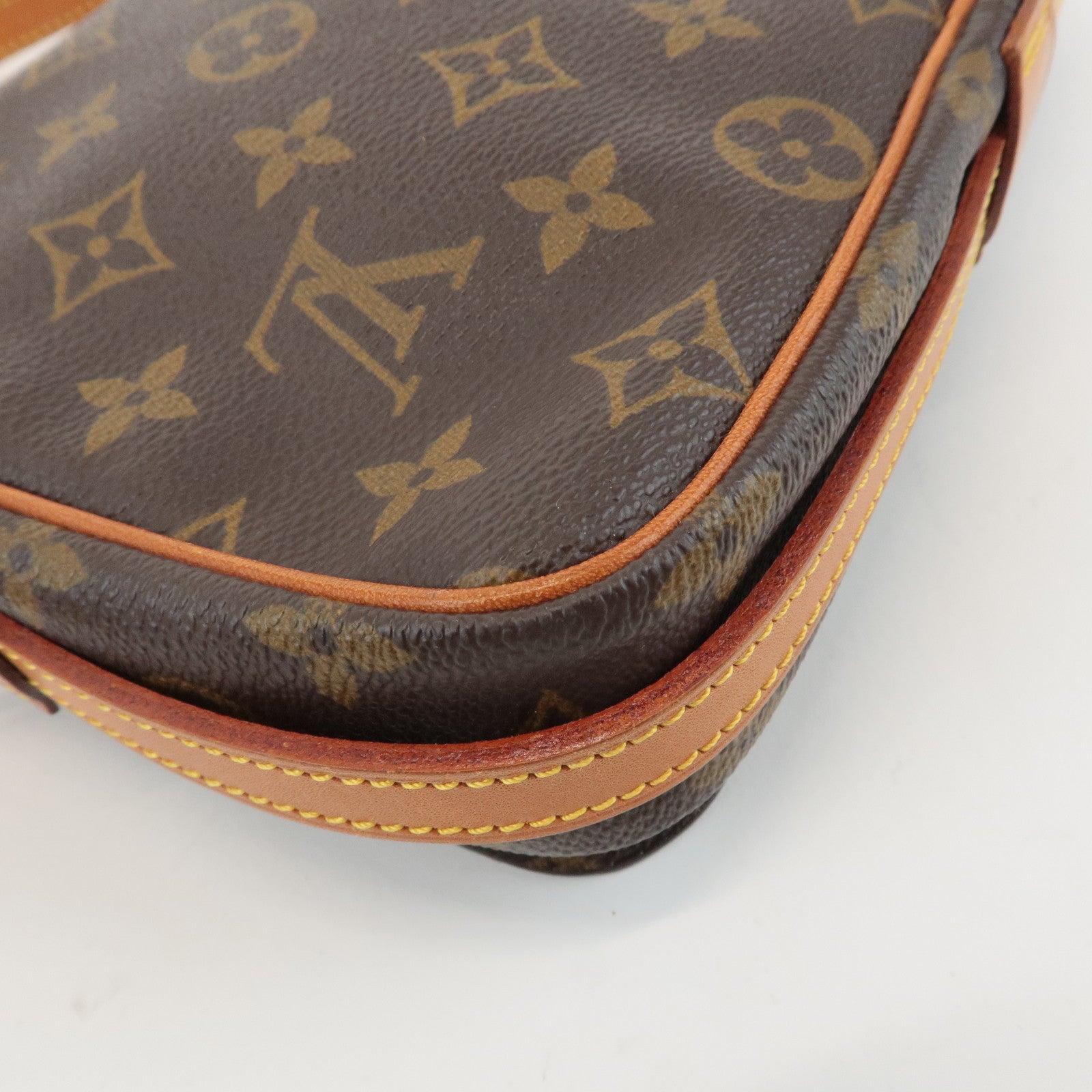 Louis Vuitton Monogram Saint Germain 24 Shoulder Bag M51210 Used