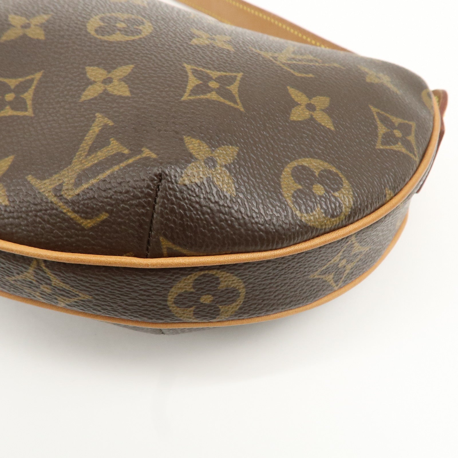 Louis Vuitton Monogram Pochette Croissant Shoulder Bag M51510