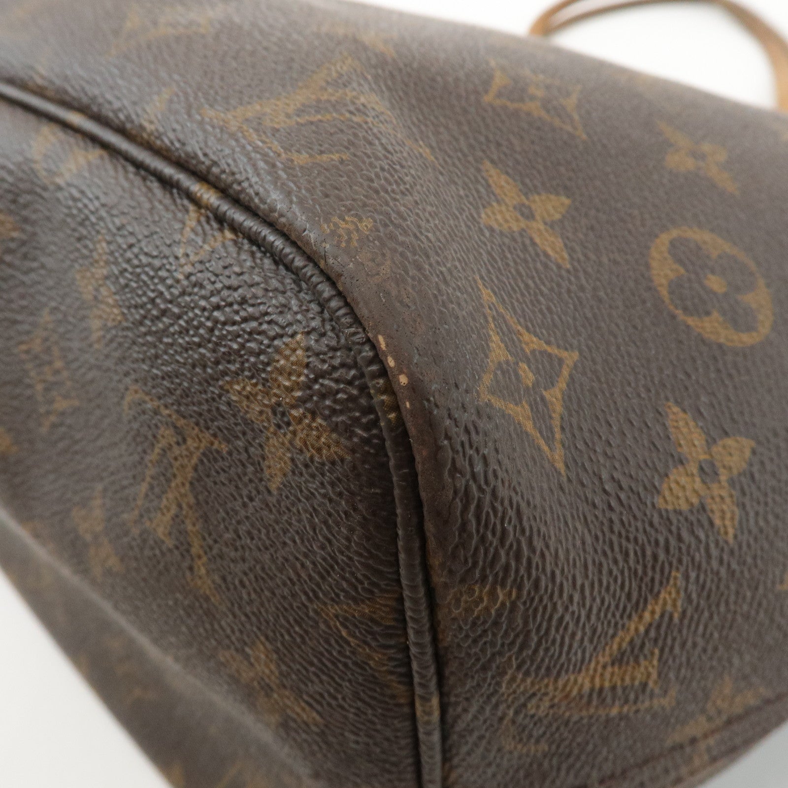 Louis Vuitton Monogram Neverfull MM Tote Bag Brown M40156