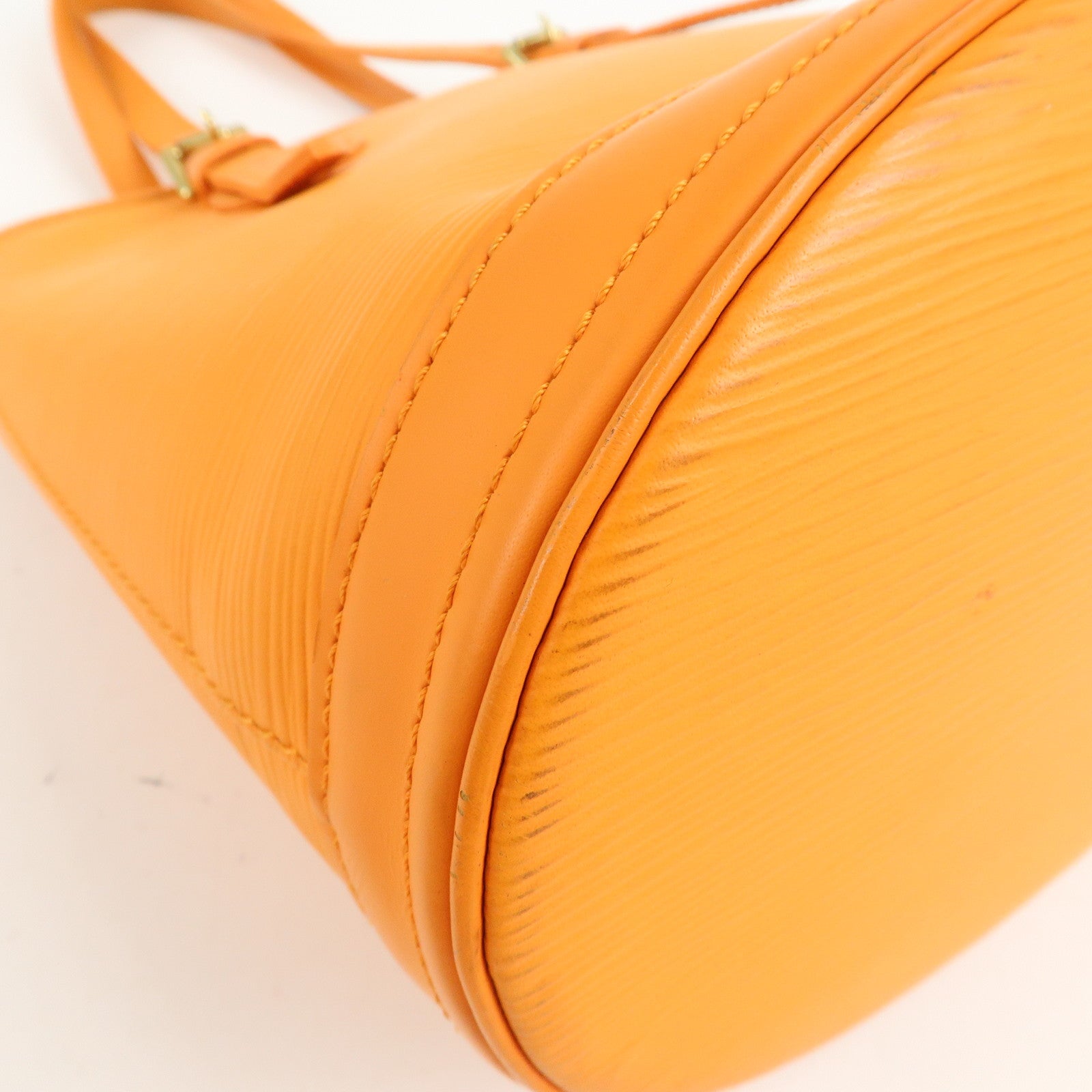 Louis Vuitton Epi Bucket PM Shoulder Bag Mandarin M5899H