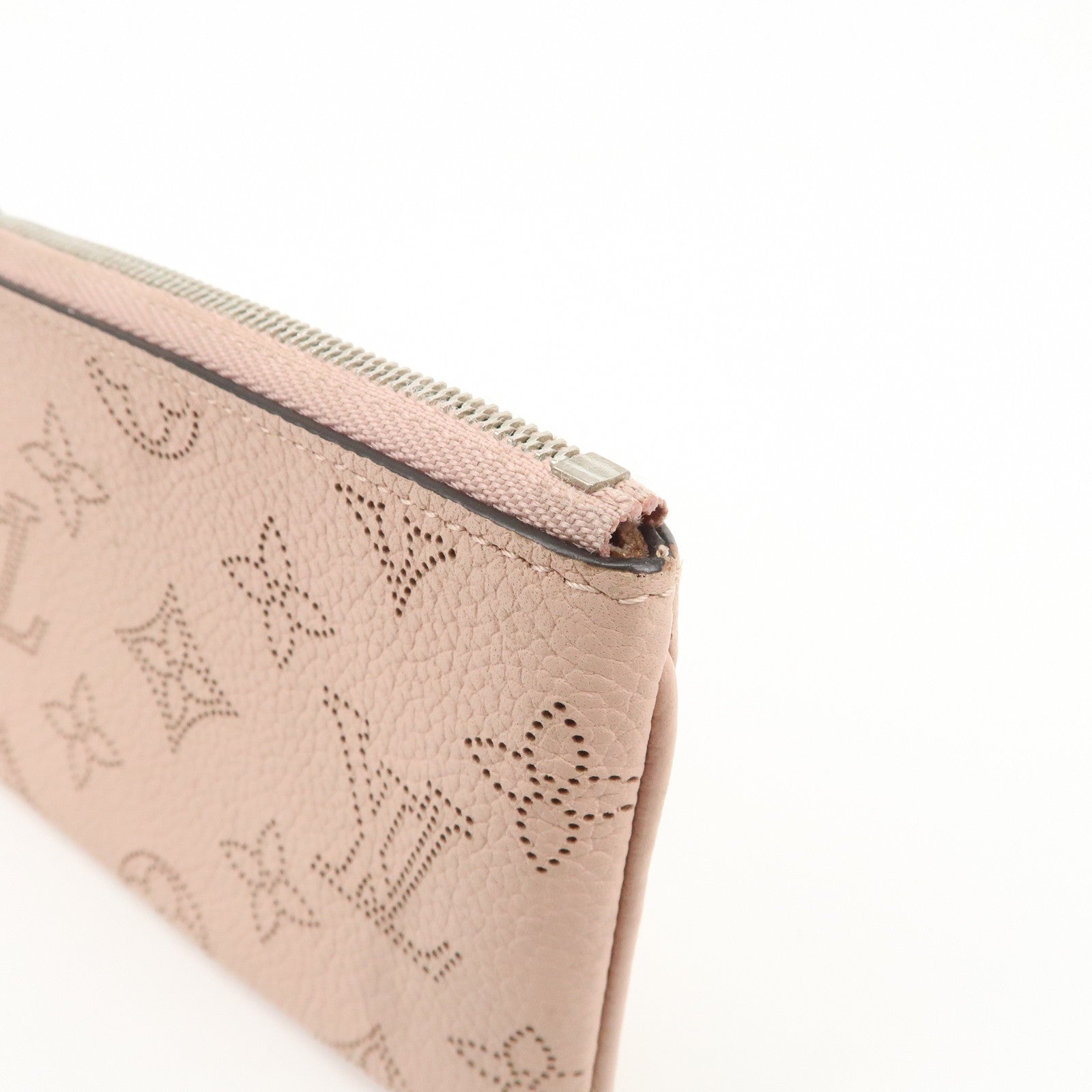 Louis Vuitton Monogram Mahina Pochette Cles Magnolia Pink M69508