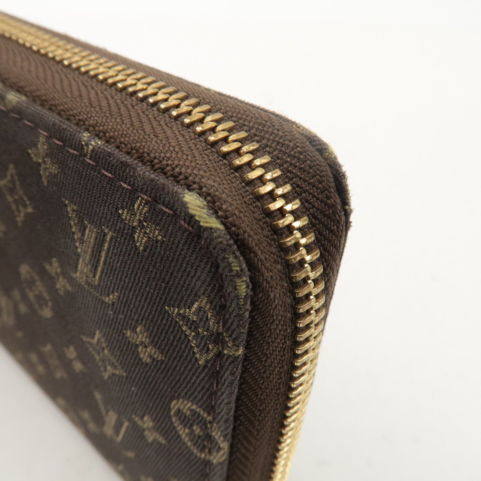 Louis Vuitton Monogram Idylle Zippy Wallet Faisan M63009