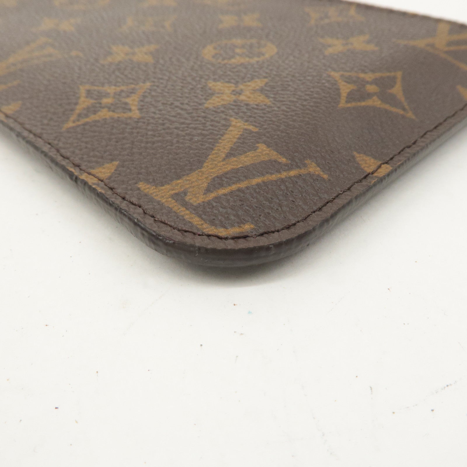 Louis Vuitton Monogram Neverfull PM Pouch Pivoine