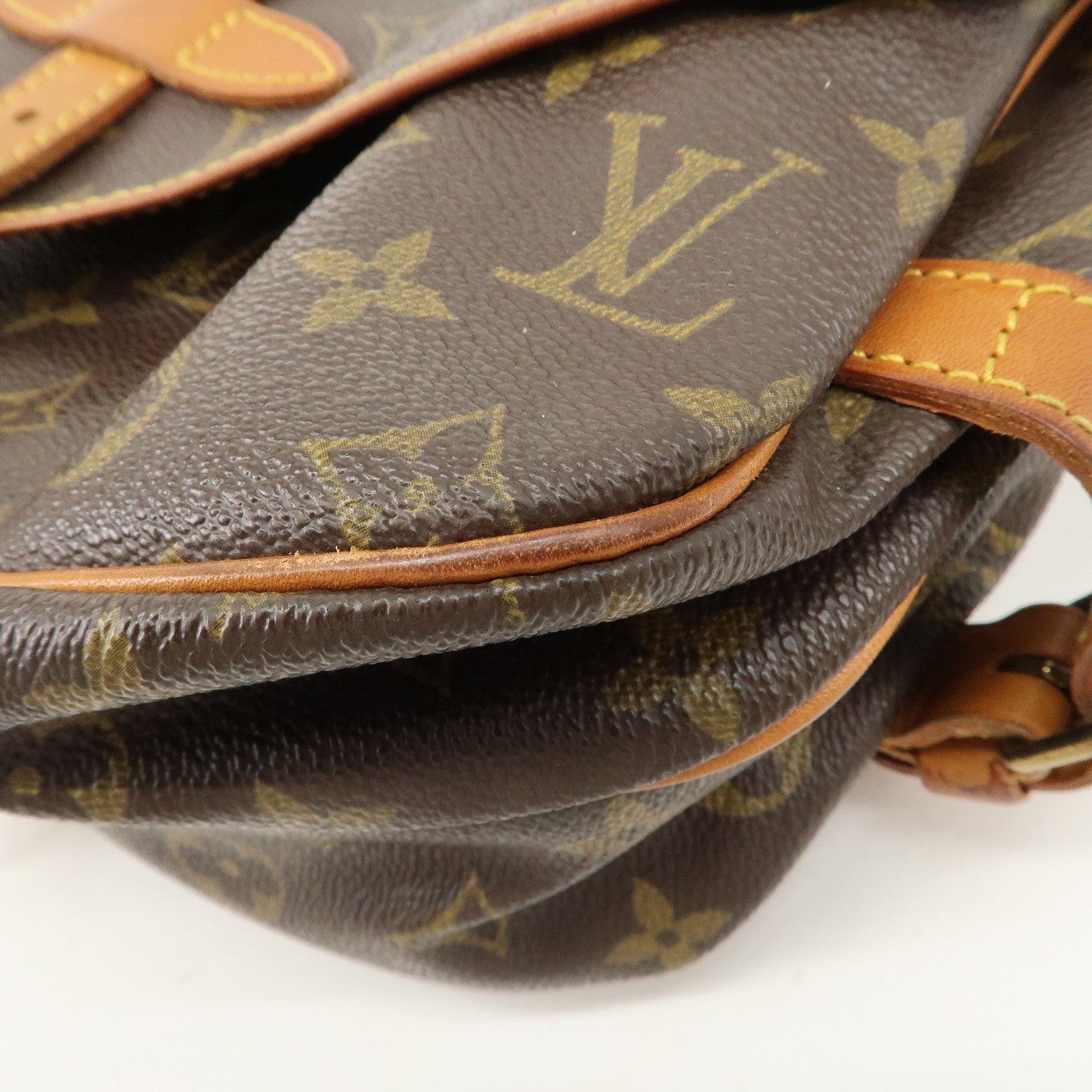 Louis Vuitton Monogram Saumur 30 Shoulder Bag Brown M42256