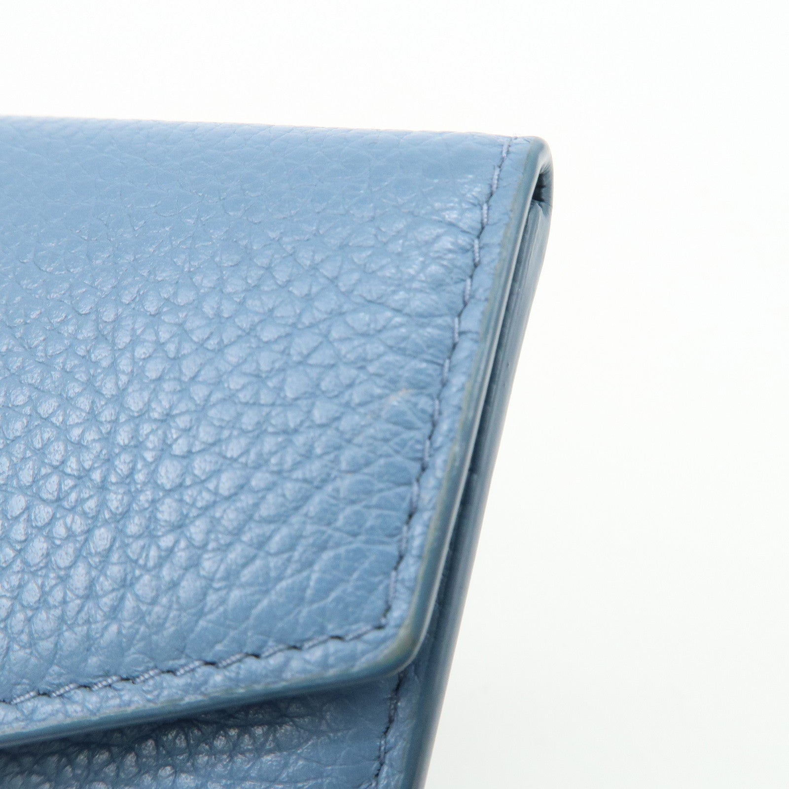 MIU MIU Vitello Dino Leather Card Case Light Blue 5MF031