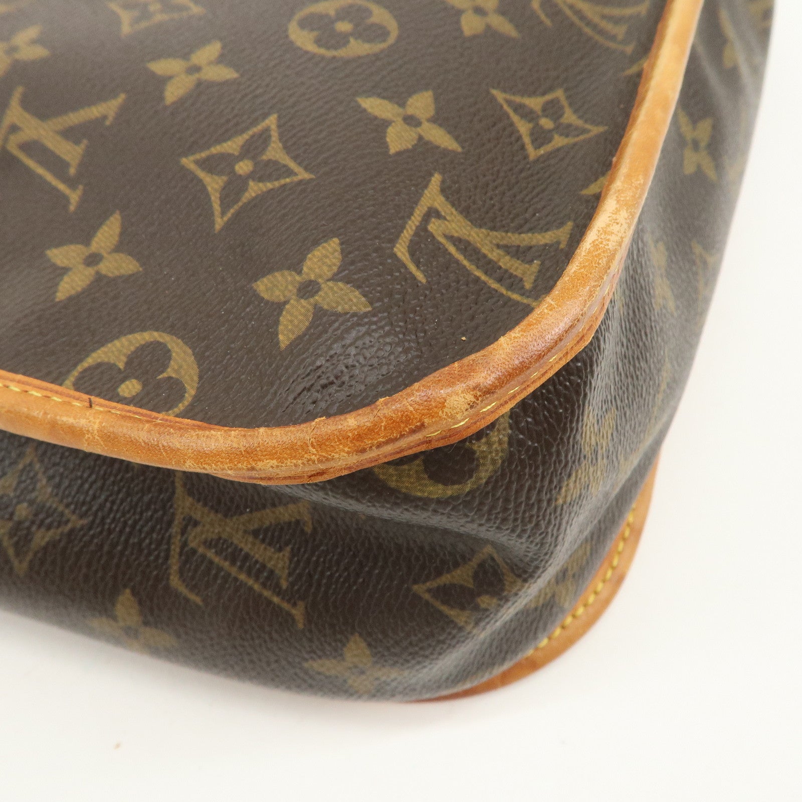 Louis Vuitton Monogram Messenger Bosphore GM Shoulder Bag M40105