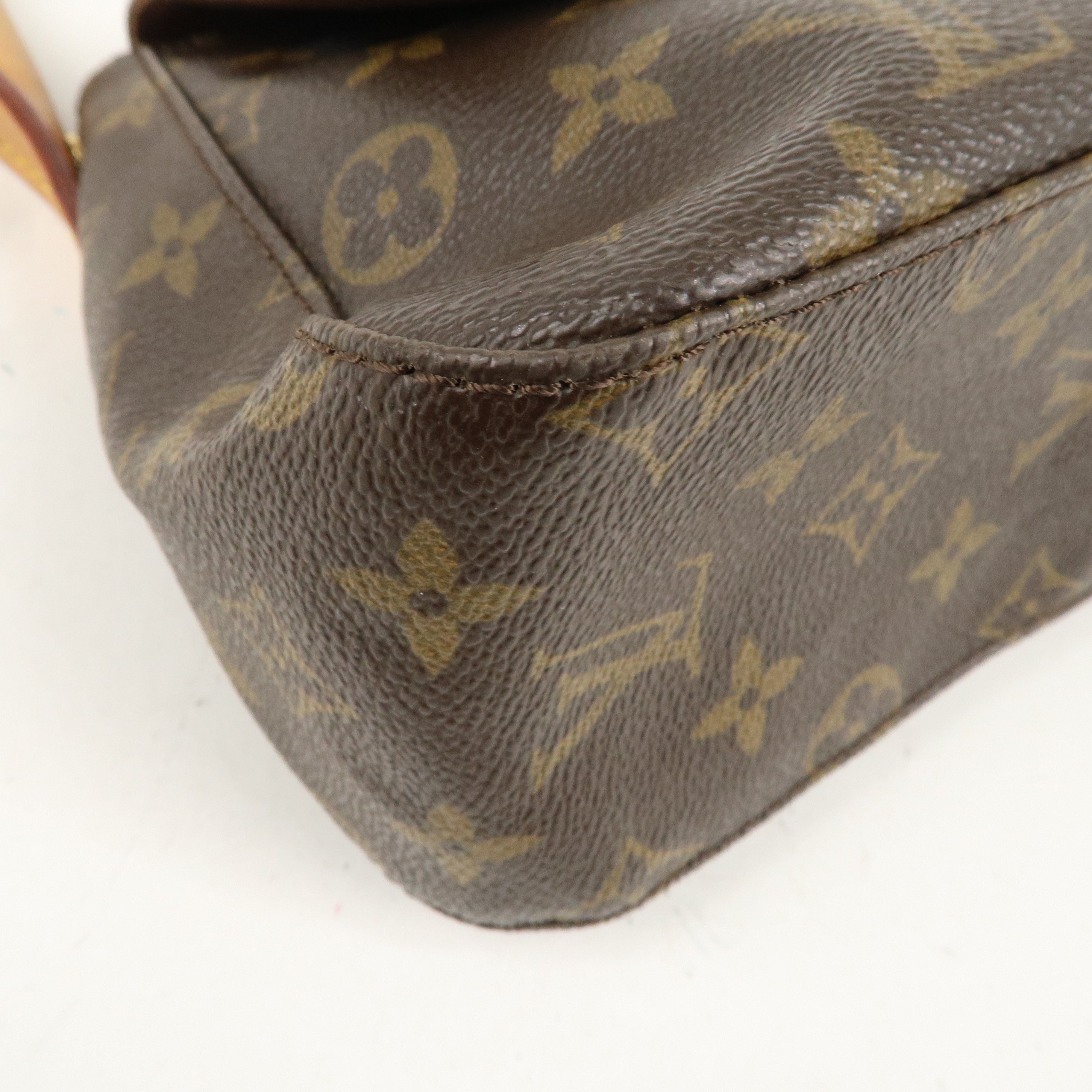 Louis Vuitton Monogram Mini Looping Shoulder Bag Hand Bag M51147