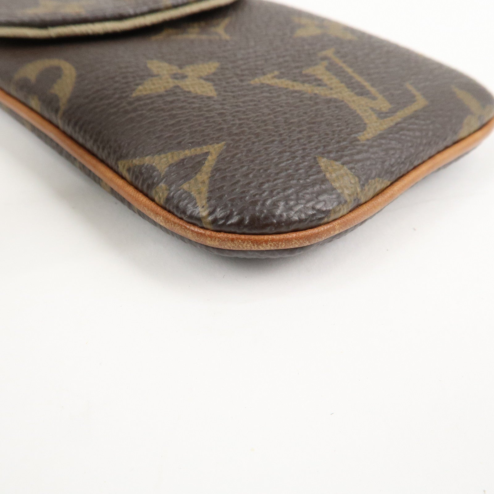 Louis Vuitton Monogram Etui Telefonne MM Brown M66546 Used