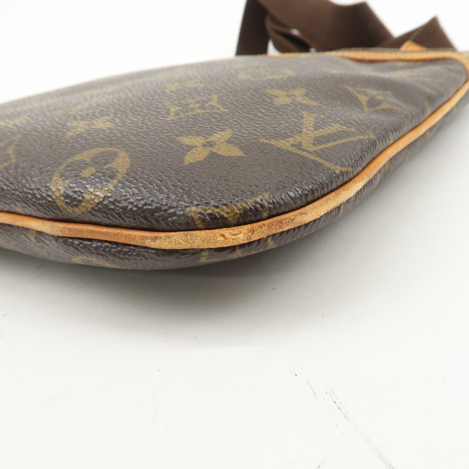 Louis Vuitton Monogram Pochette Bosphore Shoulder Bag M40044