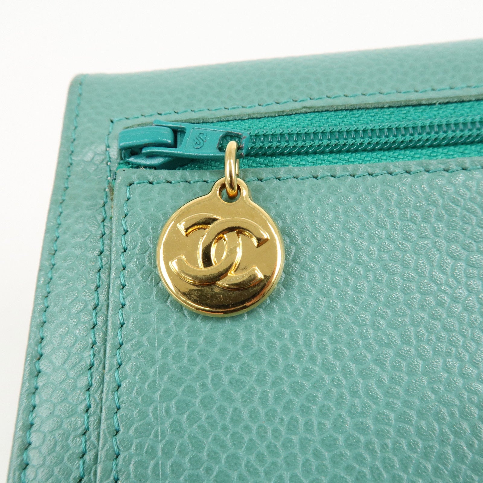 CHANEL Caviar Skin Coco Mark Bi-fold Wallet Green Used