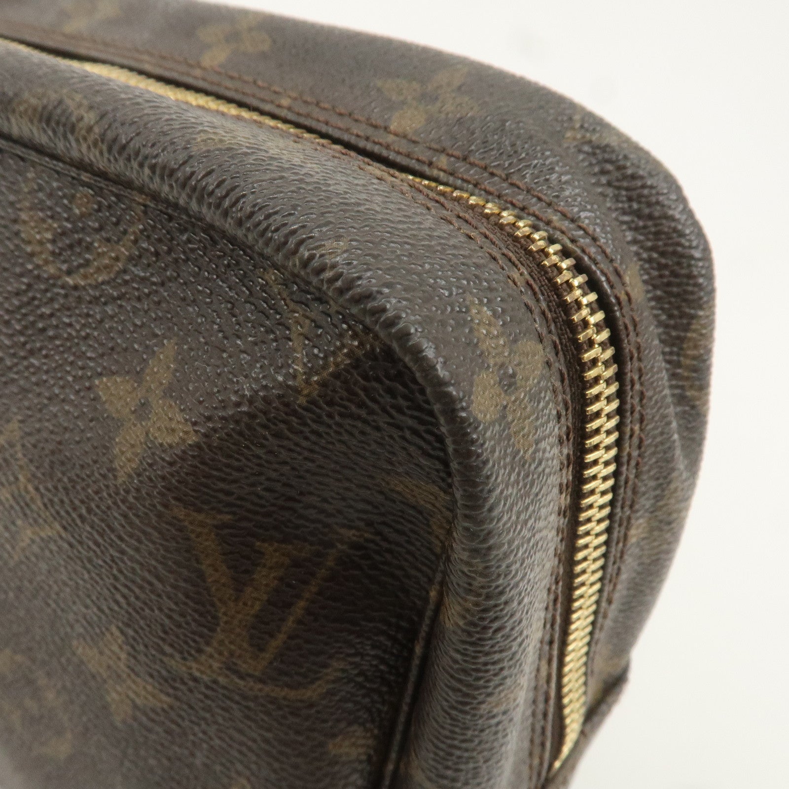 Louis Vuitton Monogram Trousse Toilette 28 Pouch M47522