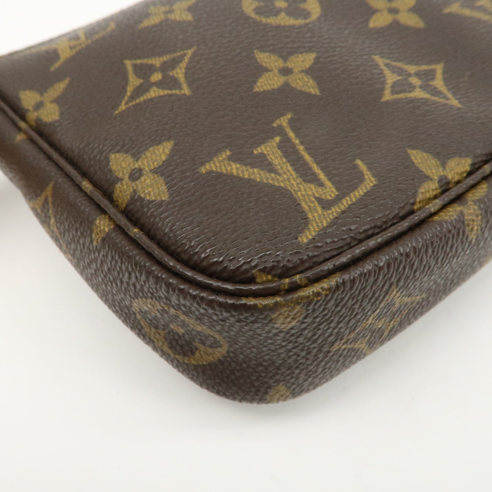 Louis Vuitton Monogram Pochette Accessoires 
Strap M51980 J00145 Used