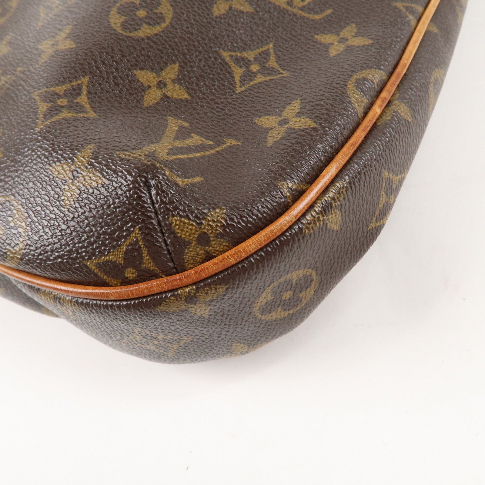 Louis Vuitton Monogram Odeon MM Crossbody Shoulder Bag M56389