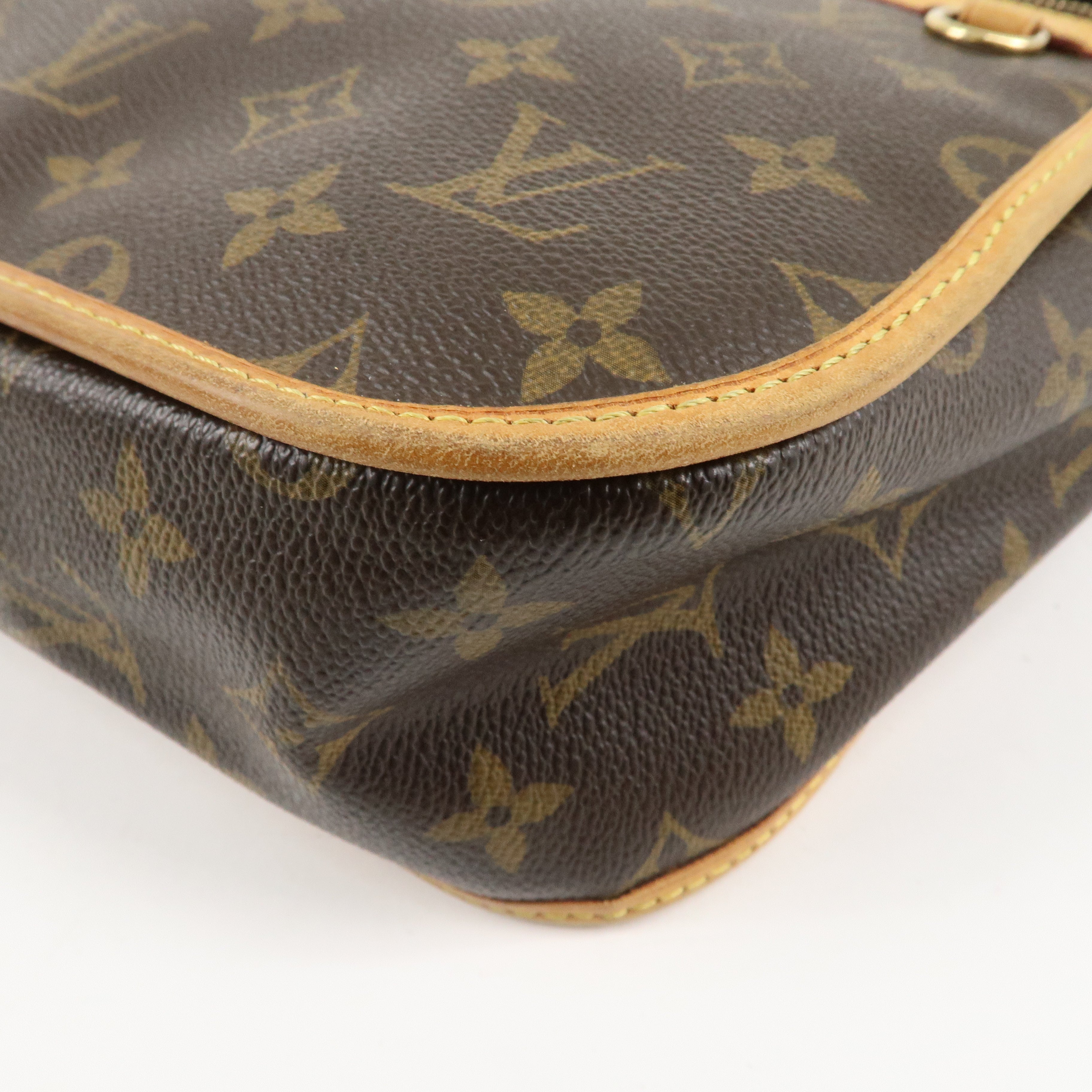 Louis Vuitton Monogram Messenger Bosphore PM Shoulder Bag M40106