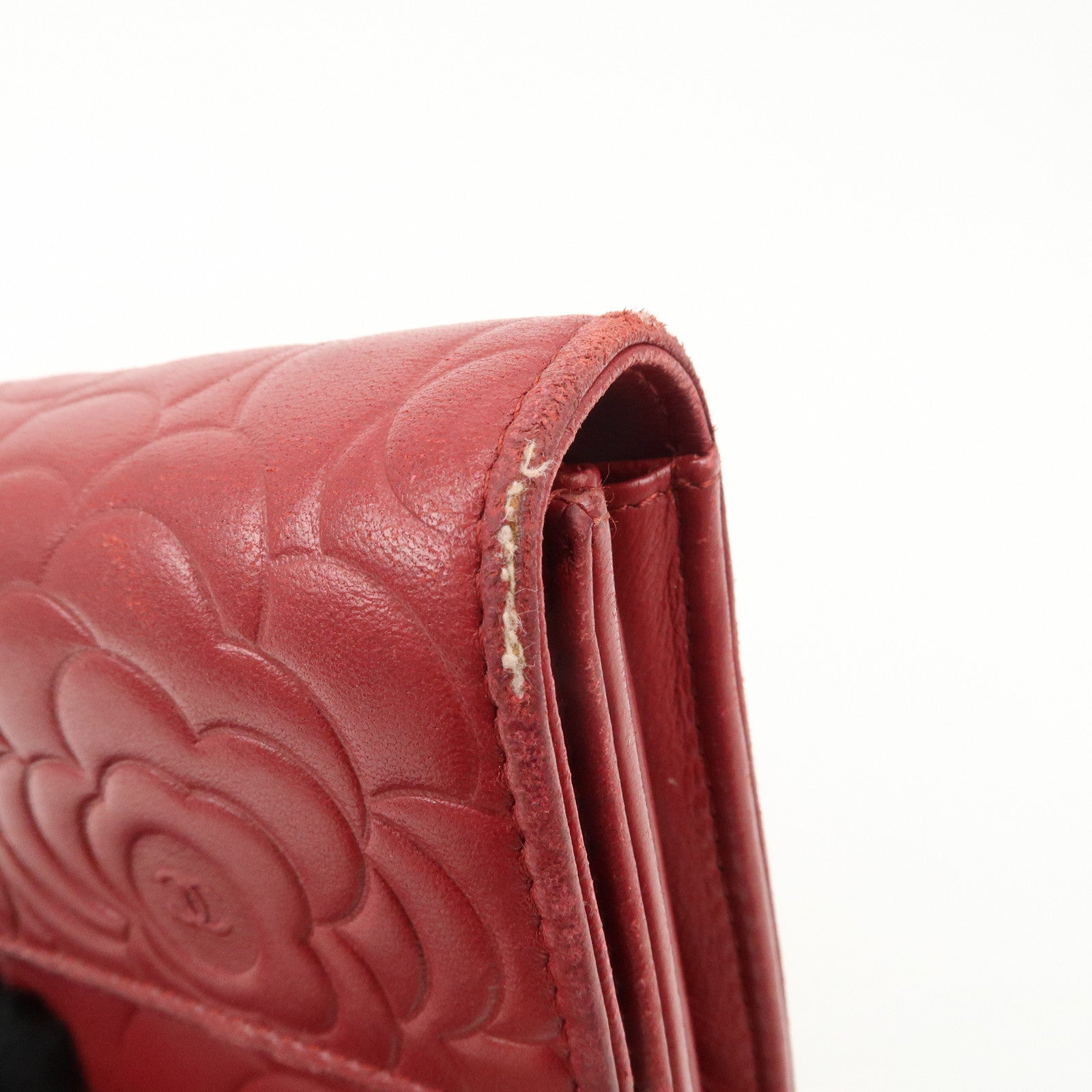 CHANEL Camelia Lamb Skin Bi-fold Long Wallet Red