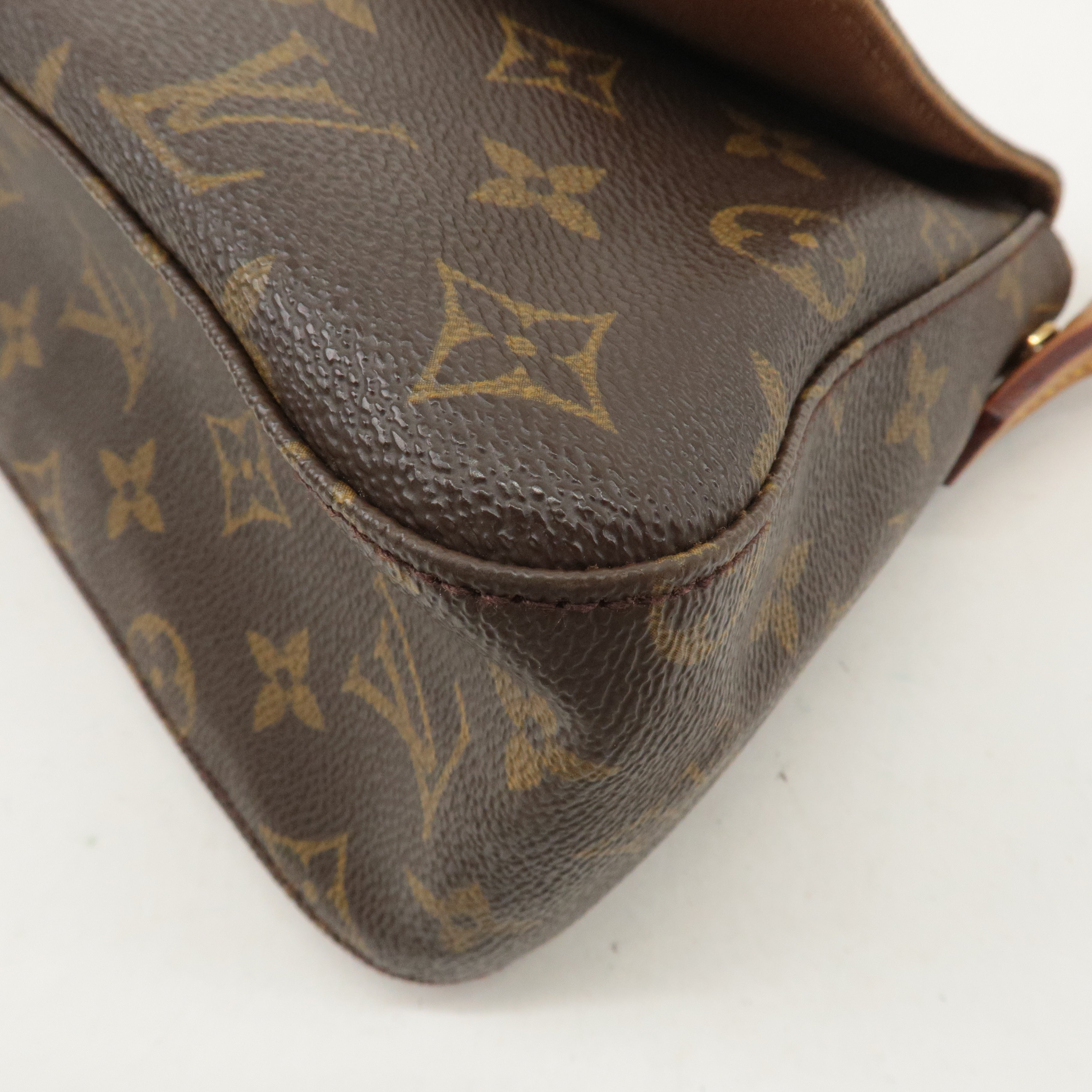 Louis Vuitton Monogram Mini Looping Shoulder Bag Hand Bag M51147