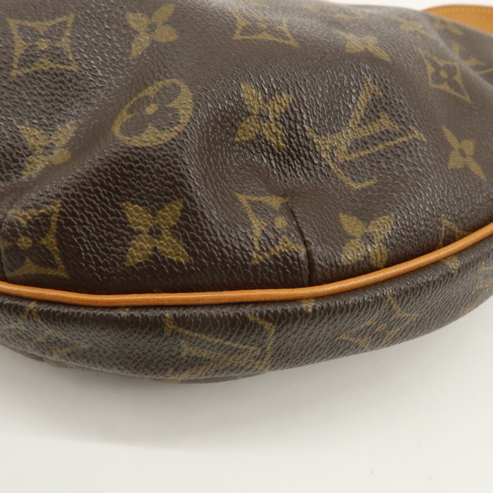 Louis Vuitton Monogram Croissant MM Shoulder Bag Hand Bag M51512