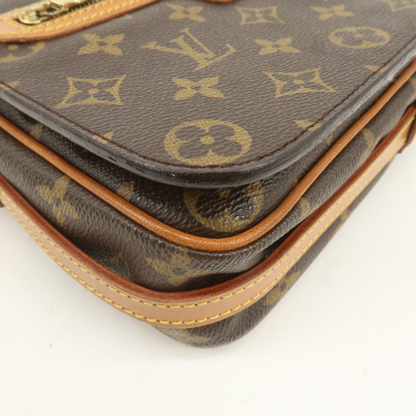 Louis Vuitton Monogram Saint Germain 28 Shoulder Bag M51207