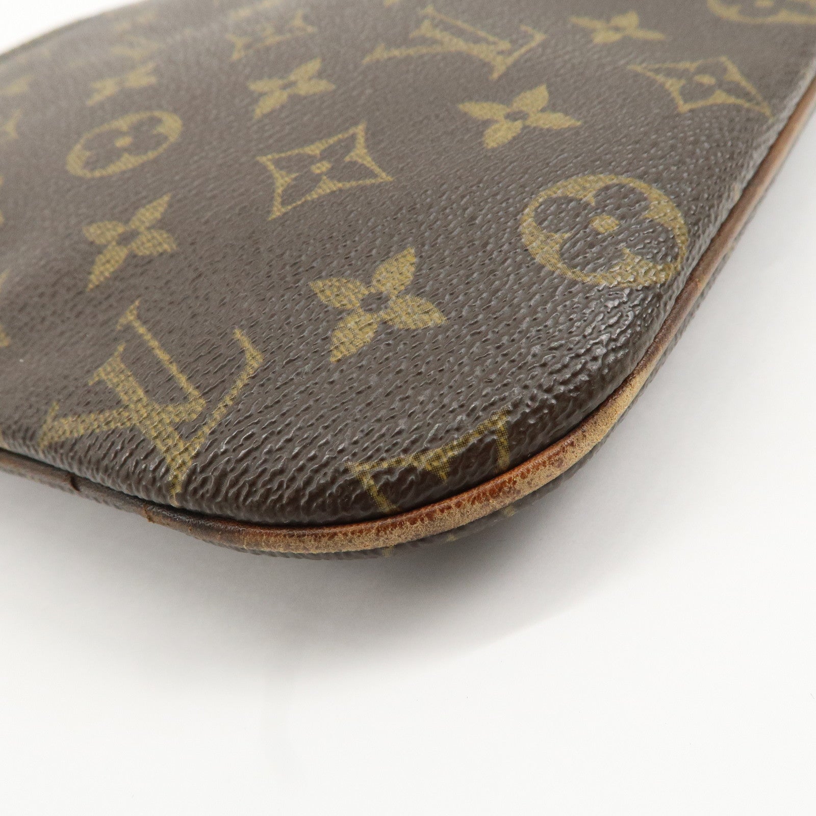 Louis Vuitton Monogram Pochette Bosphore Shoulder Bag M40044