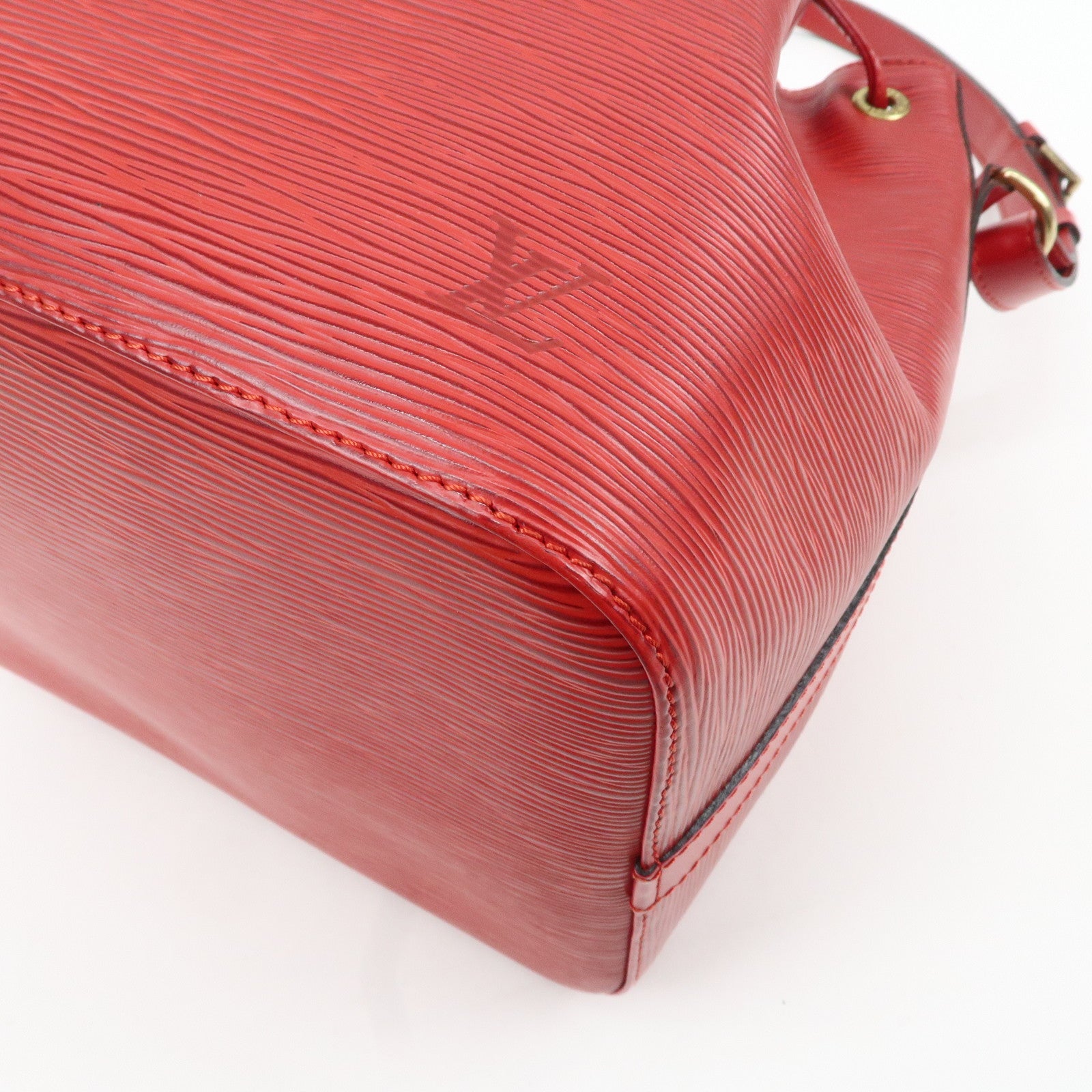 Louis Vuitton Epi Petit Noe Shoulder Bag Castilian Red M59017