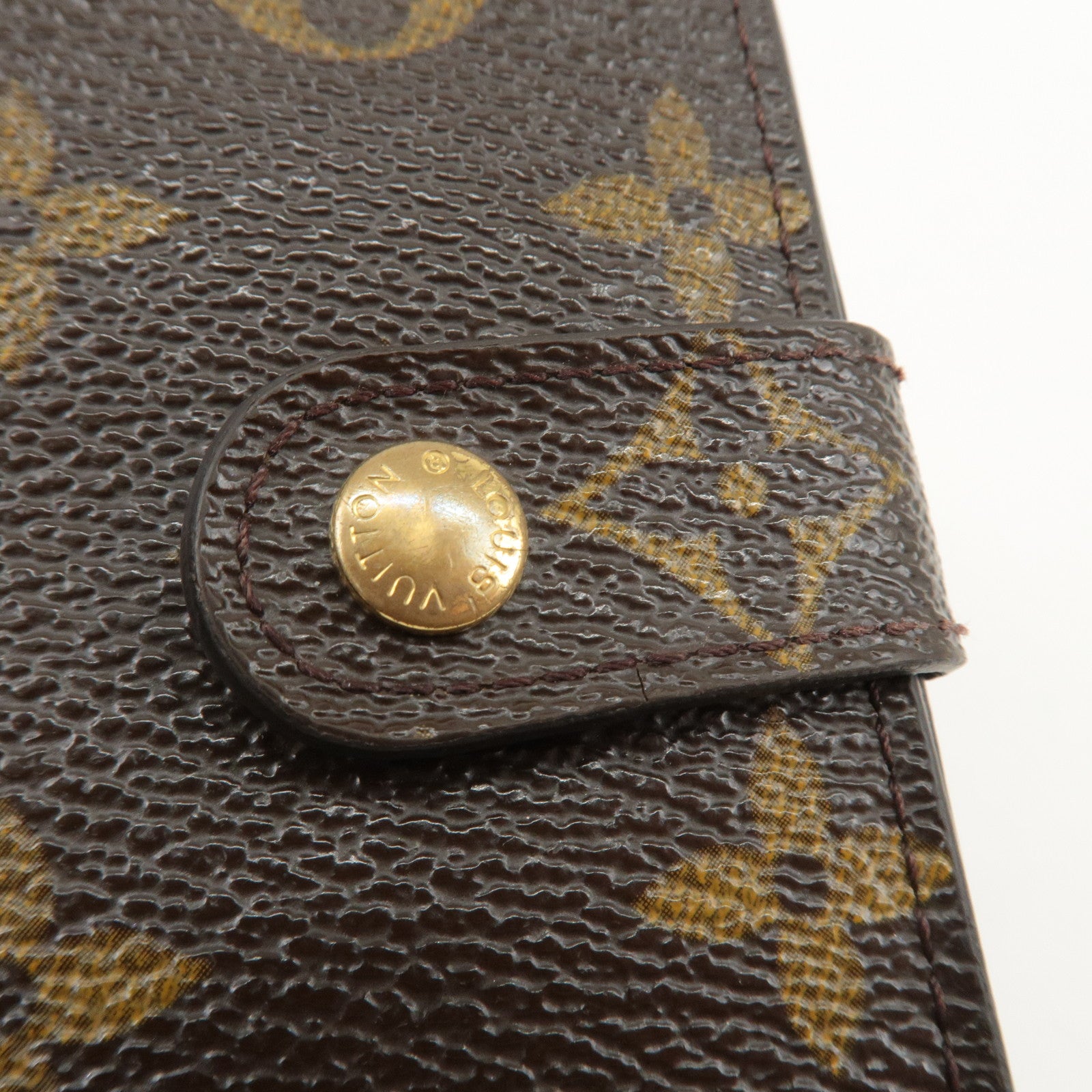 Louis Vuitton Monogram Compact Zip Small Wallet M61667