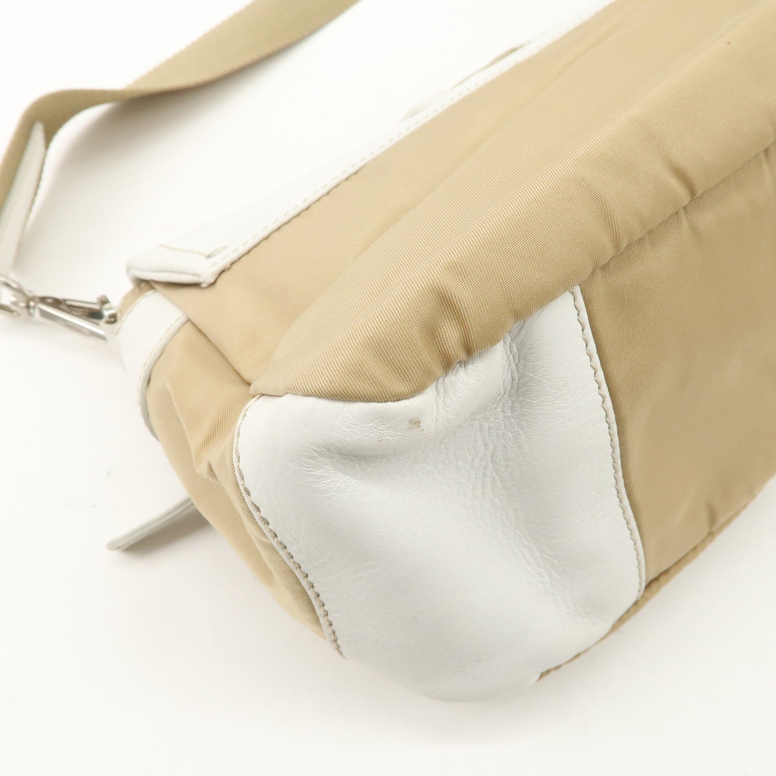 PRADA Nylon Leather Shoulder Bag Cross Body Bag White Beige BR2417 Used