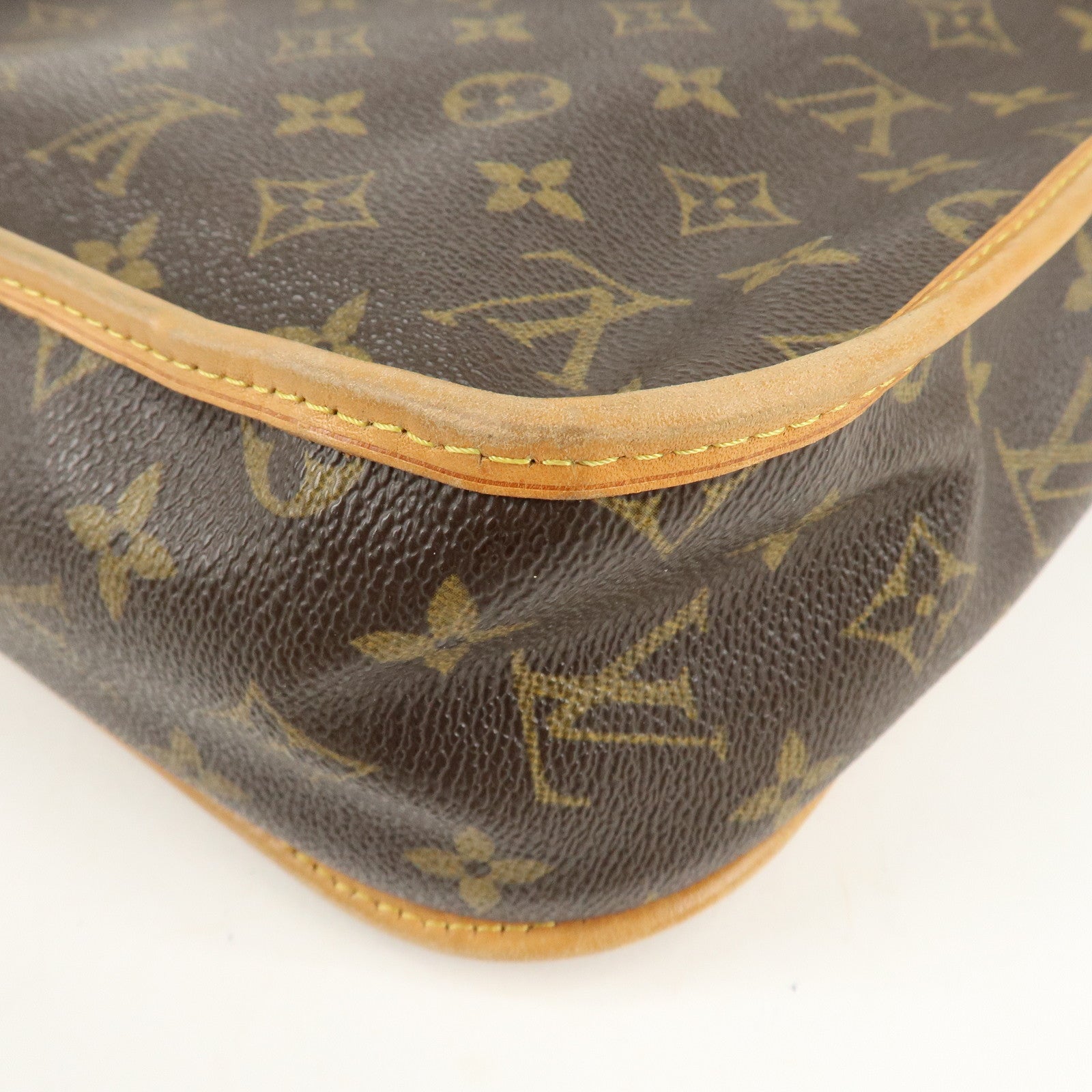 Louis Vuitton Monogram Messenger Bosphore PM Shoulder Bag M40106