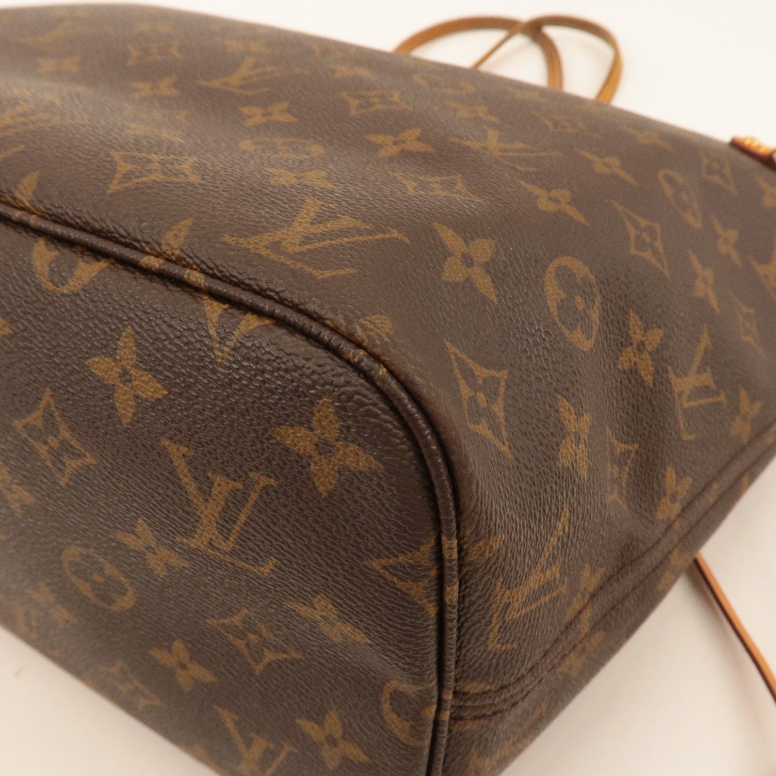 Louis Vuitton Monogram Neverfull MM Tote Bag Brown M40156