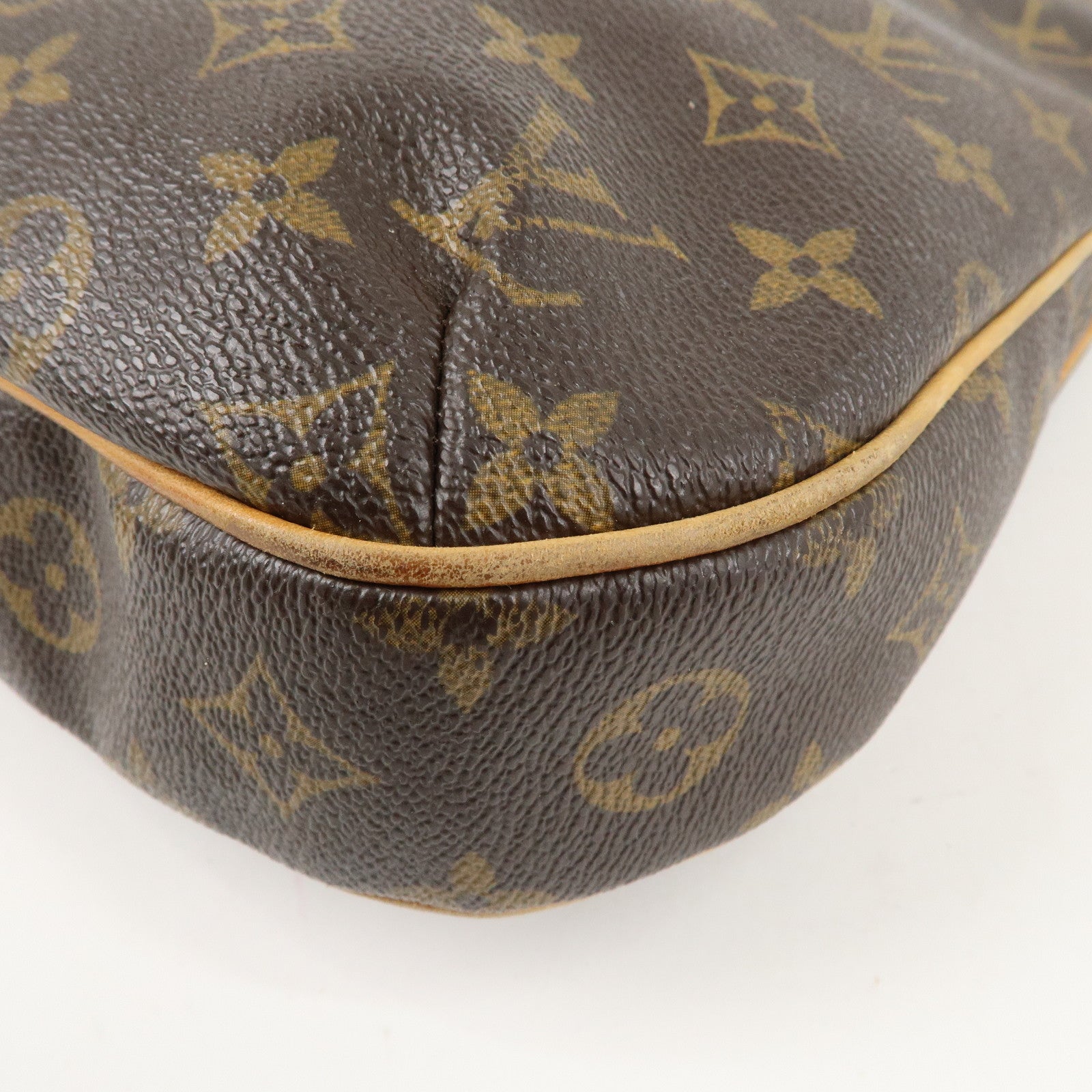 Louis Vuitton Monogram Odeon MM Crossbody Shoulder Bag M56389