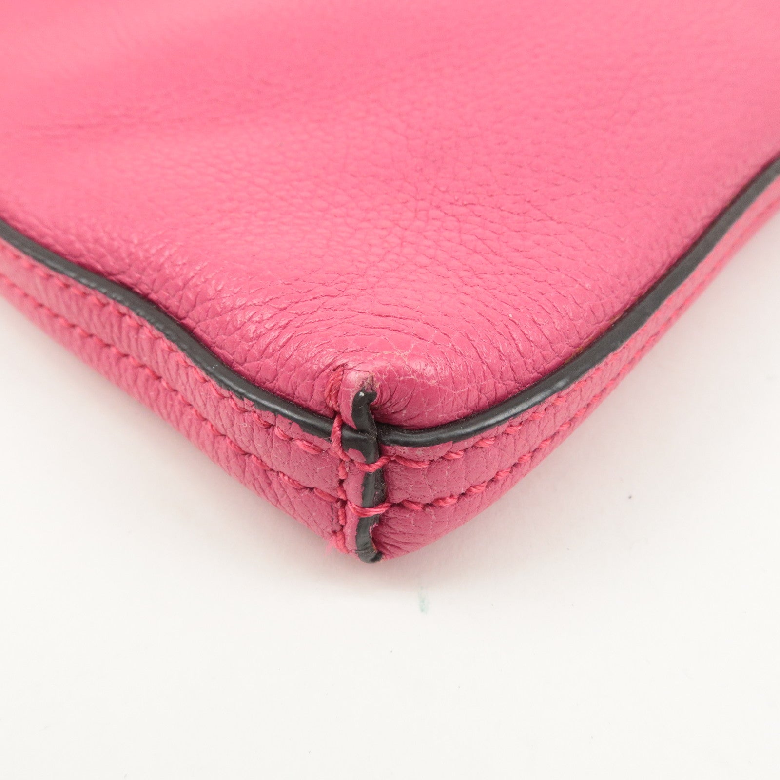 GUCCI Leather Logo Clutch Bag Pink 500981