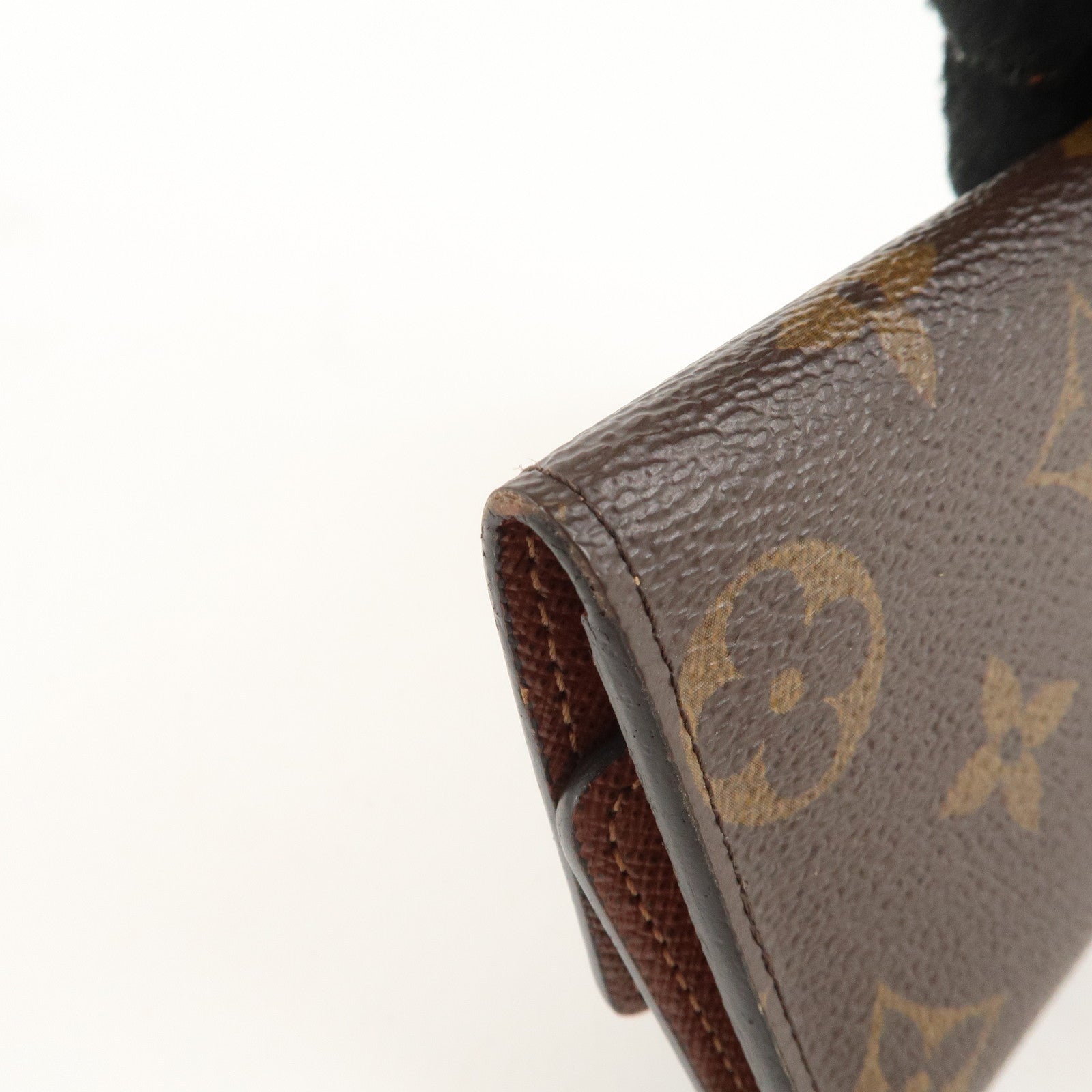 Louis Vuitton Monogram Multicles 6 Key Case Brown M62630