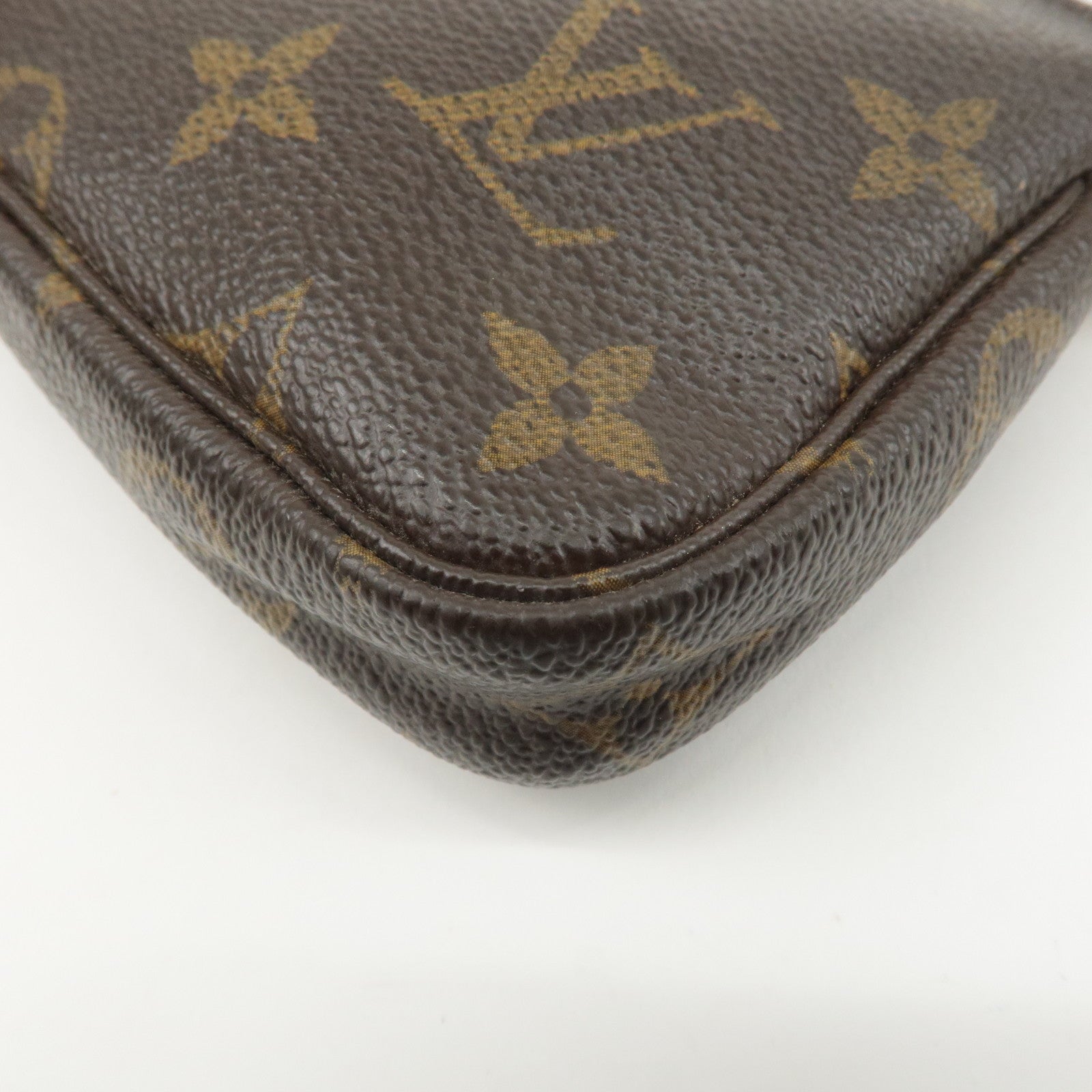 Louis Vuitton Monogram Mini Pochette Accessoires Pouch M58009