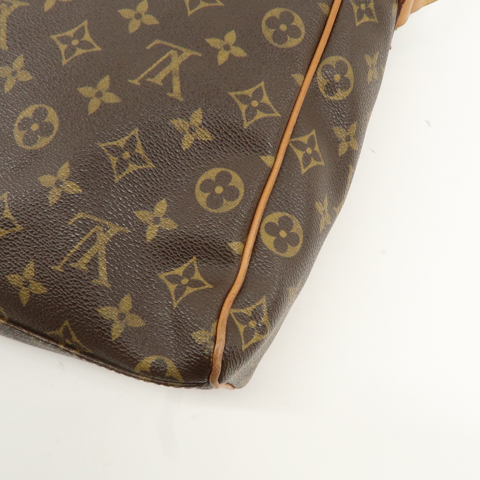 Louis Vuitton Monogram Abbesses Messenger Bag Hand Bag M45257