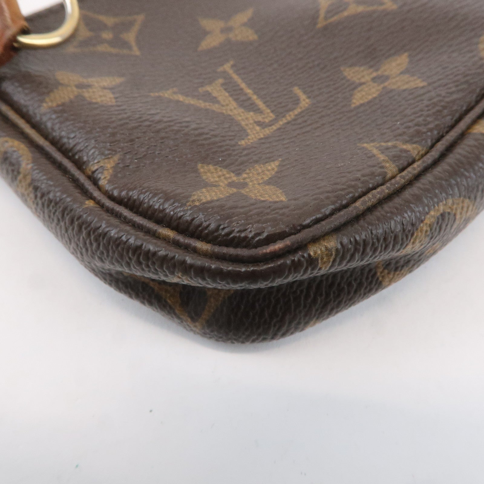 Louis Vuitton Monogram T&B Mini Pochette Accessoires Pouch M60153