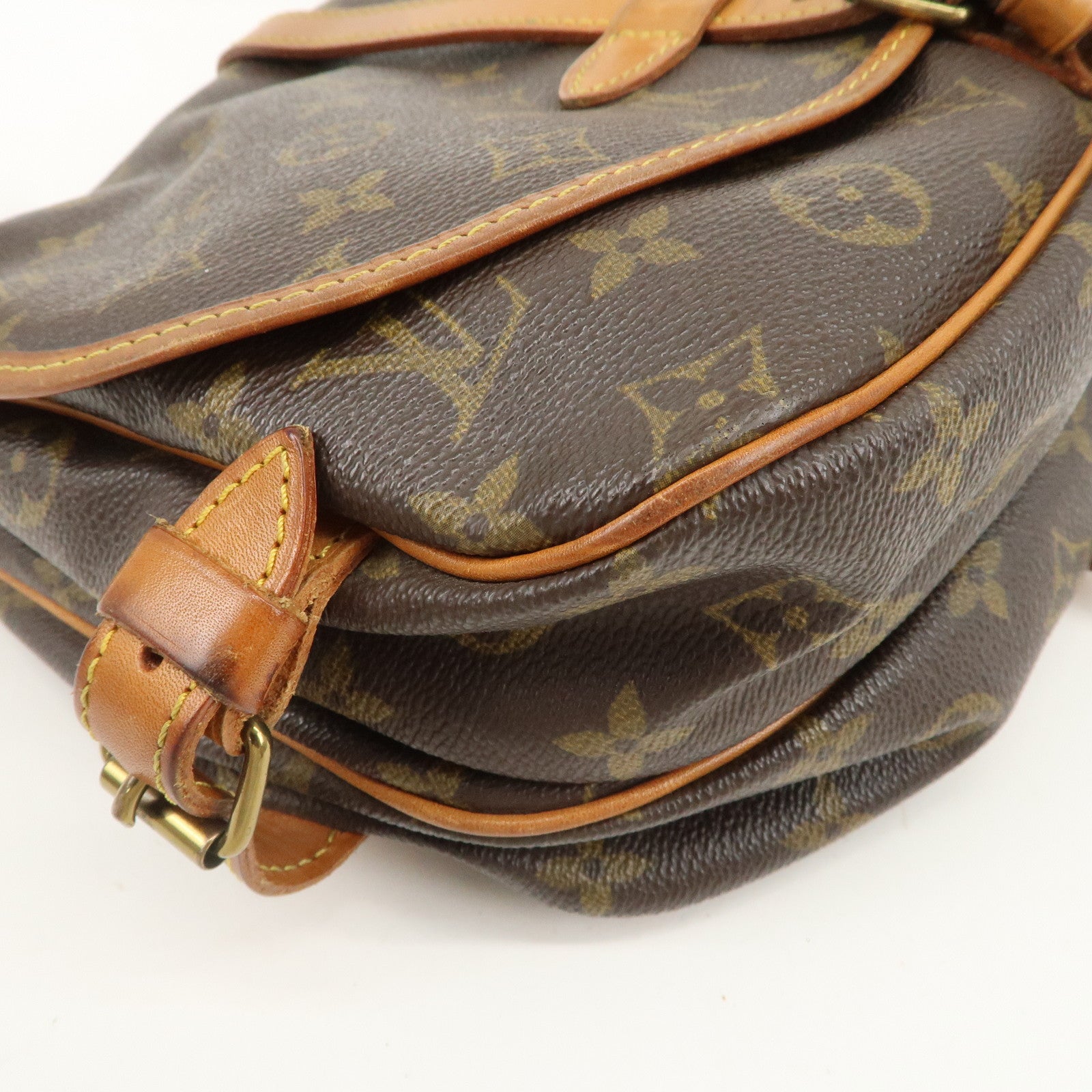 Louis Vuitton Monogram Saumur 30 Shoulder Bag Brown M42256