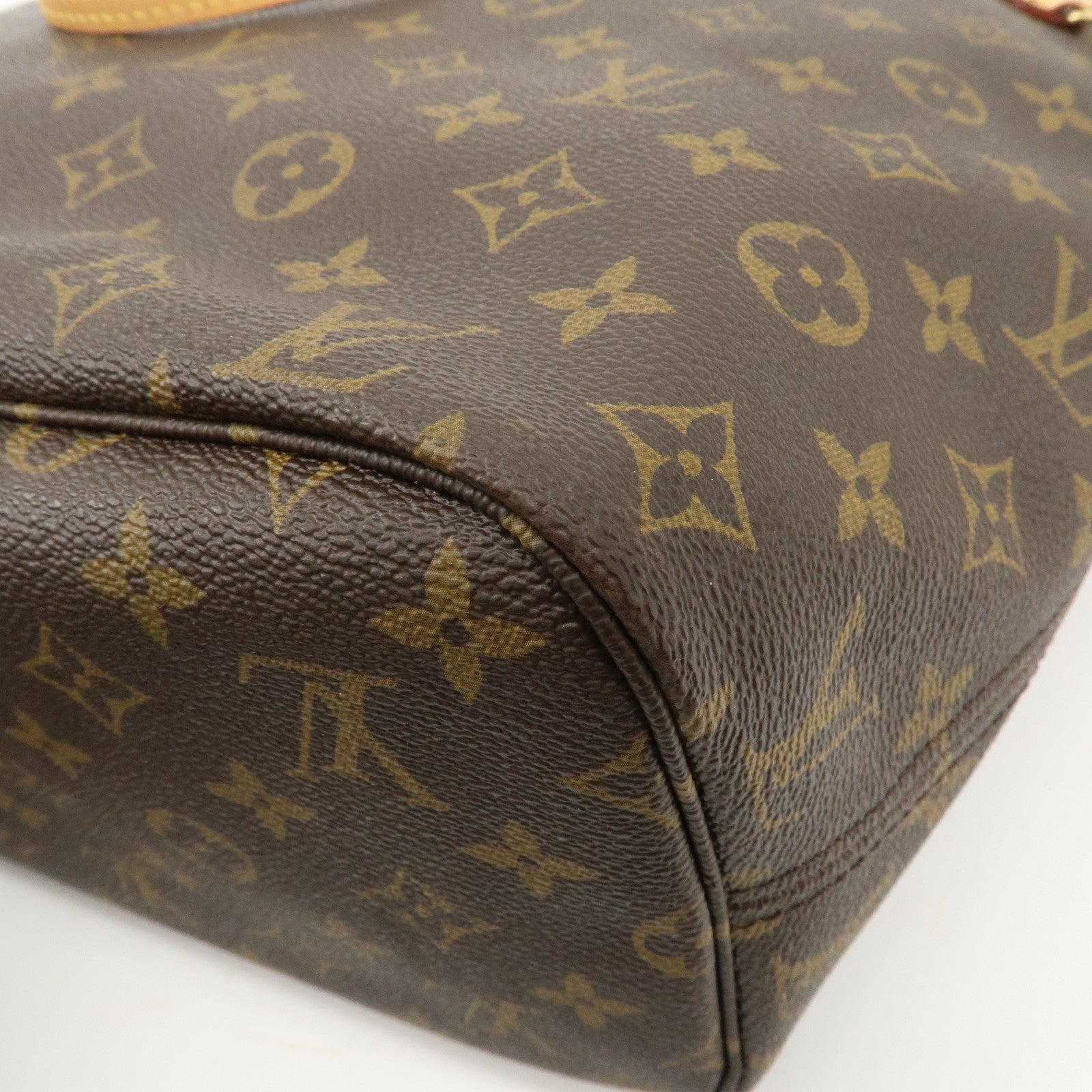 Louis Vuitton Monogram Neverfull MM Tote Bag Brown M40156