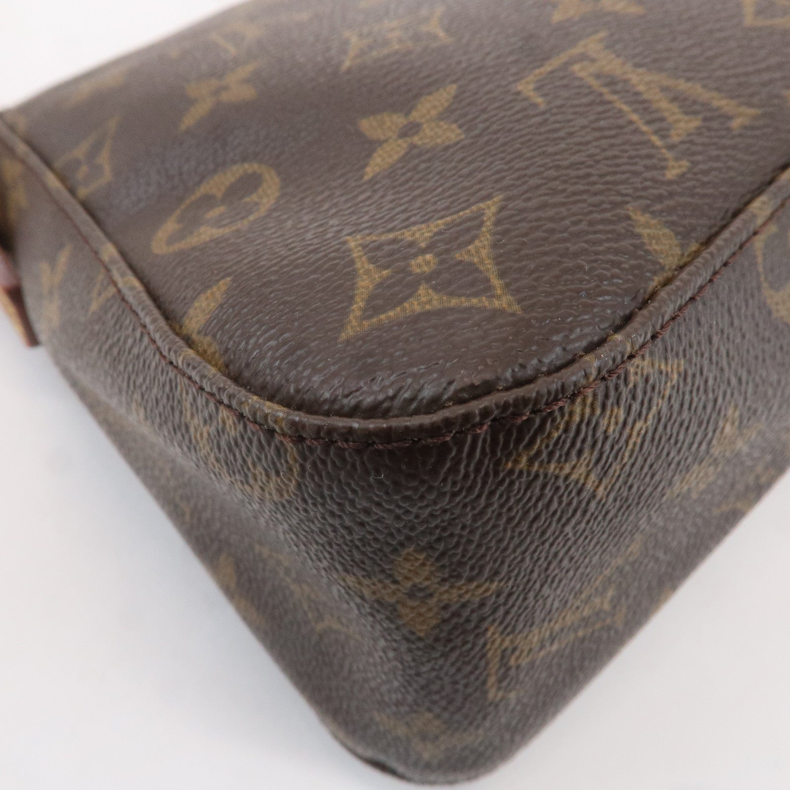 Louis Vuitton Monogram Mini Looping Shoulder Bag Hand Bag M51147